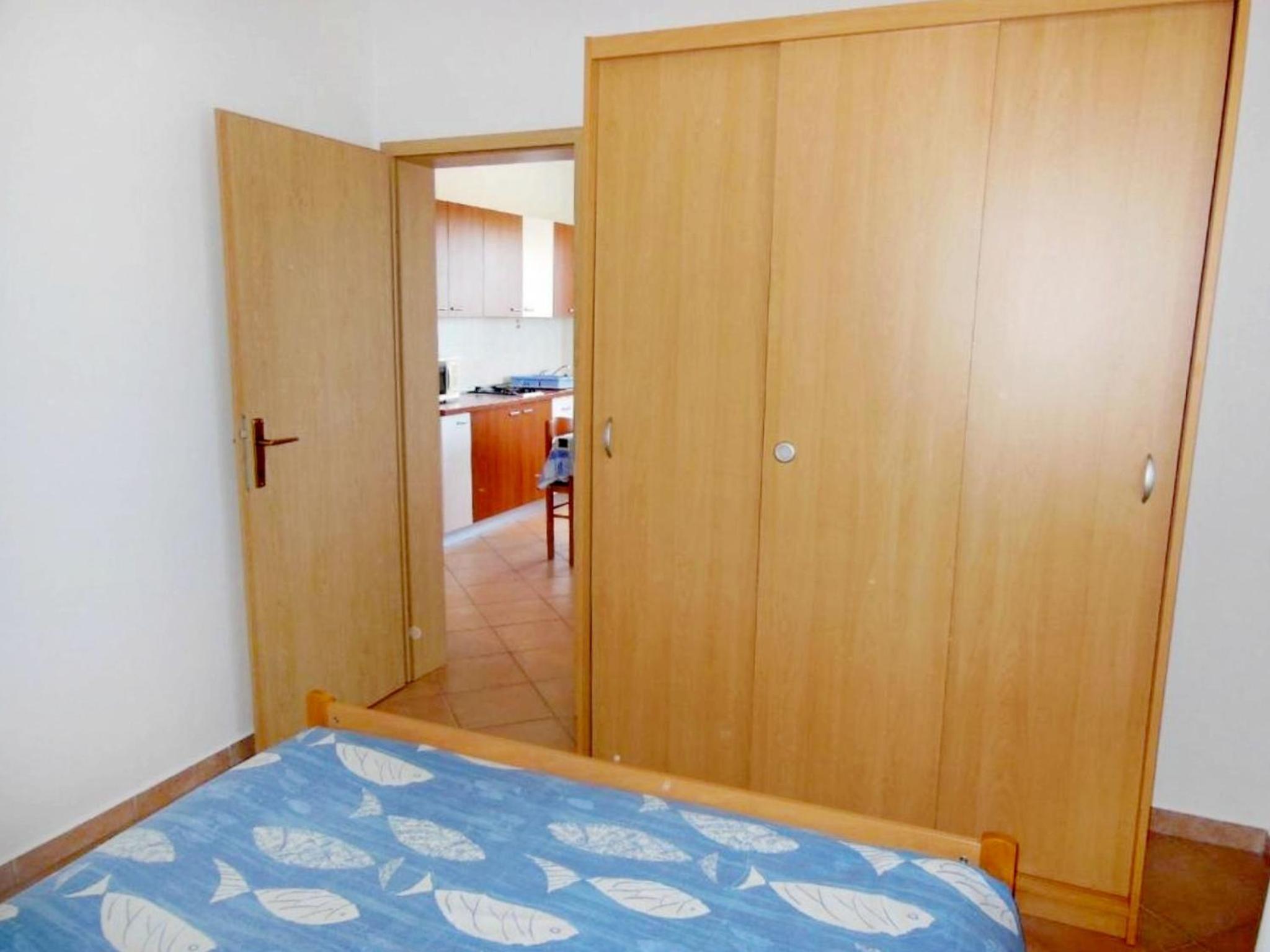 Apartment near the beach with garden