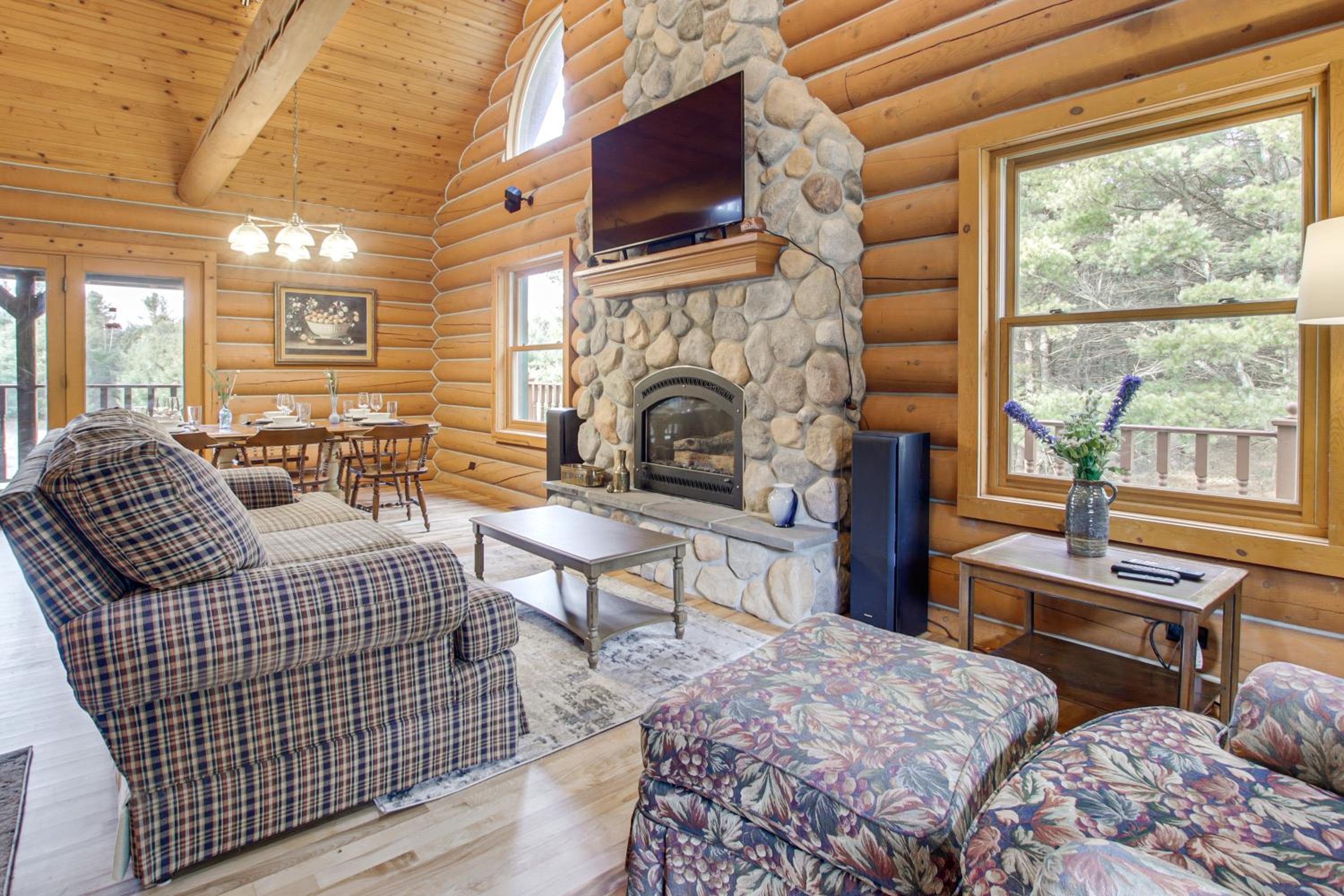 Trail Access! Up North Family Cabin Near Lake