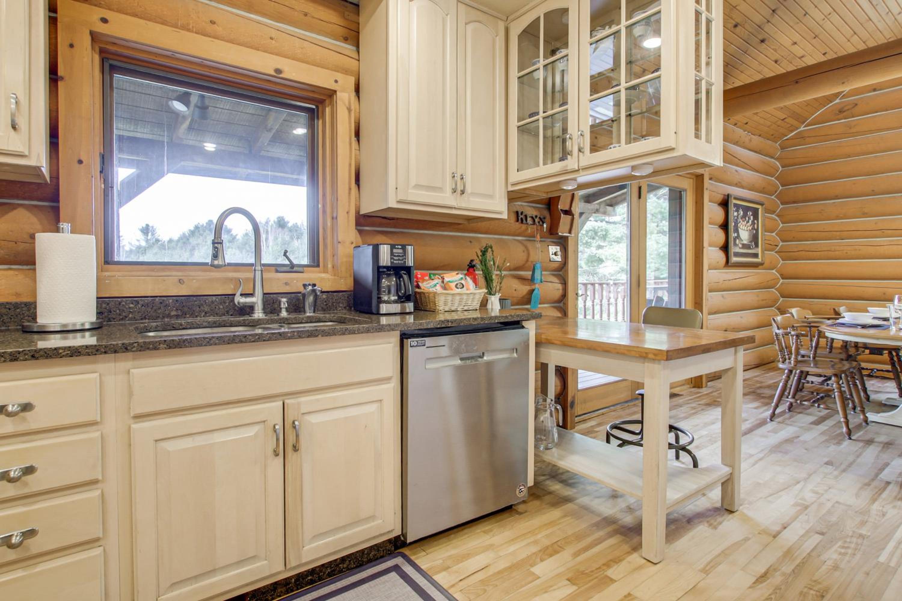 Trail Access! Up North Family Cabin Near Lake
