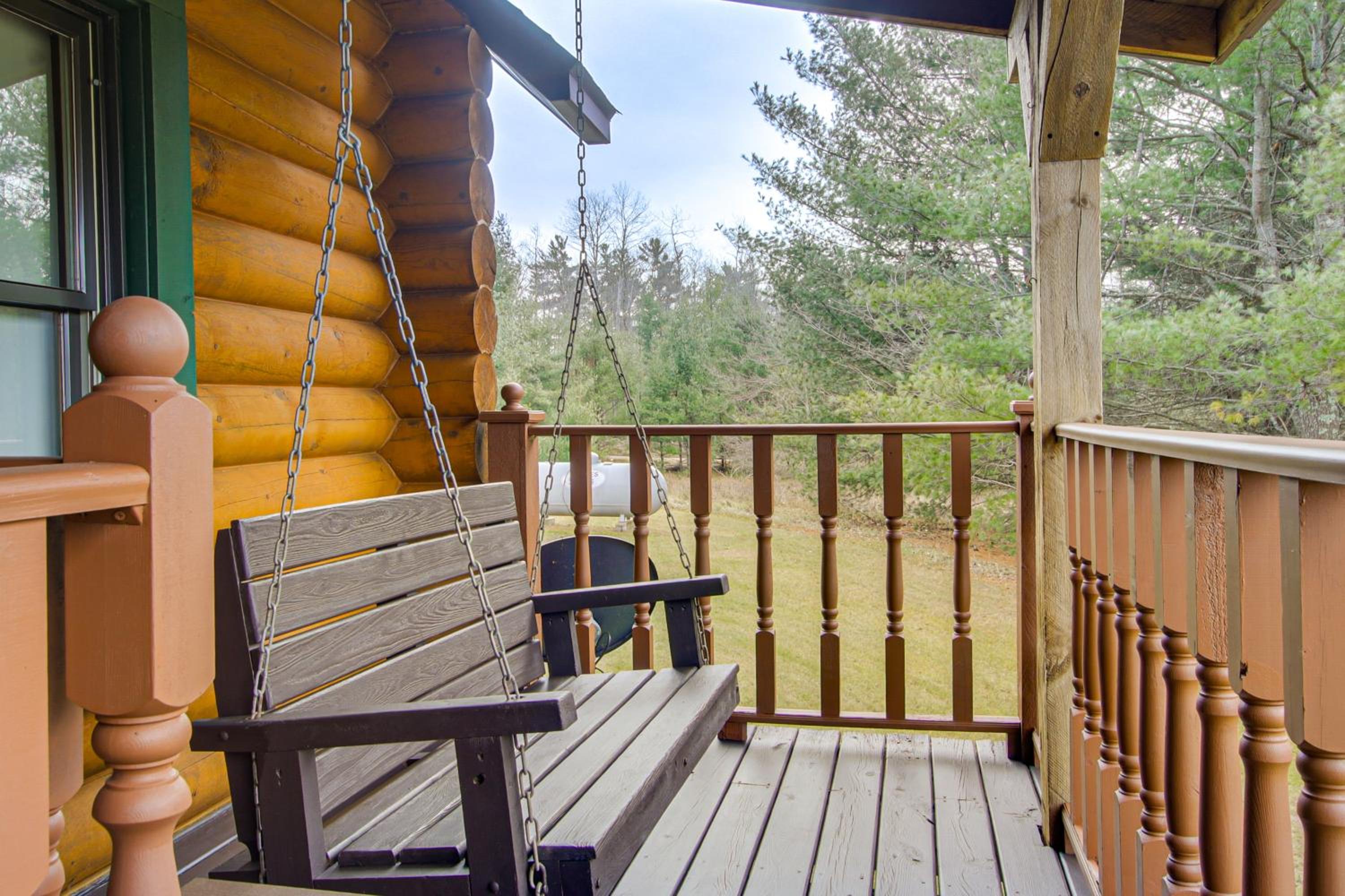 Trail Access! Up North Family Cabin Near Lake