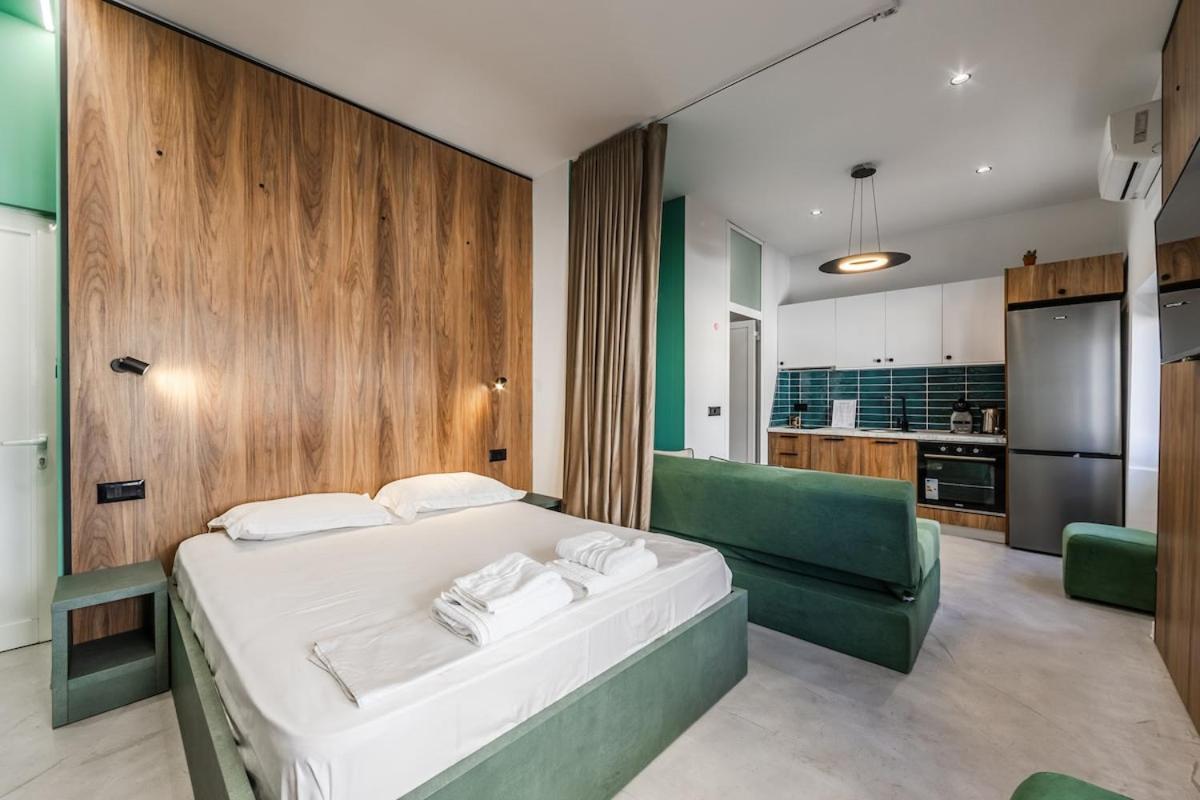 Warm Corner Studio Central Comfort by PikHost