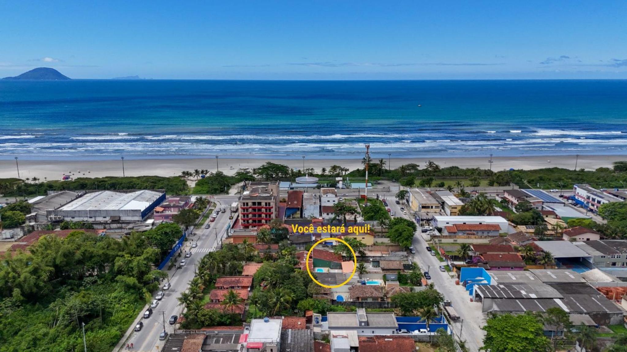 Casa a 200m da Praia com Piscina Privativa e Churrasqueira em Boraceia