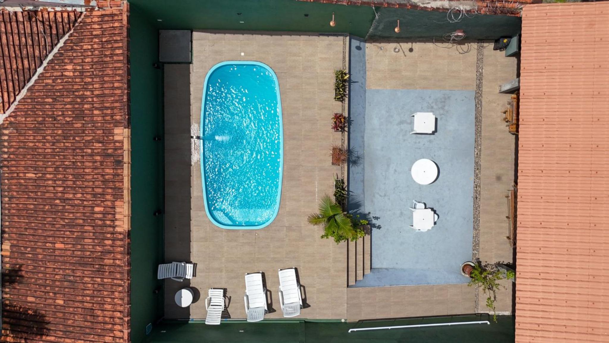 Casa a 200m da Praia com Piscina Privativa e Churrasqueira em Boraceia