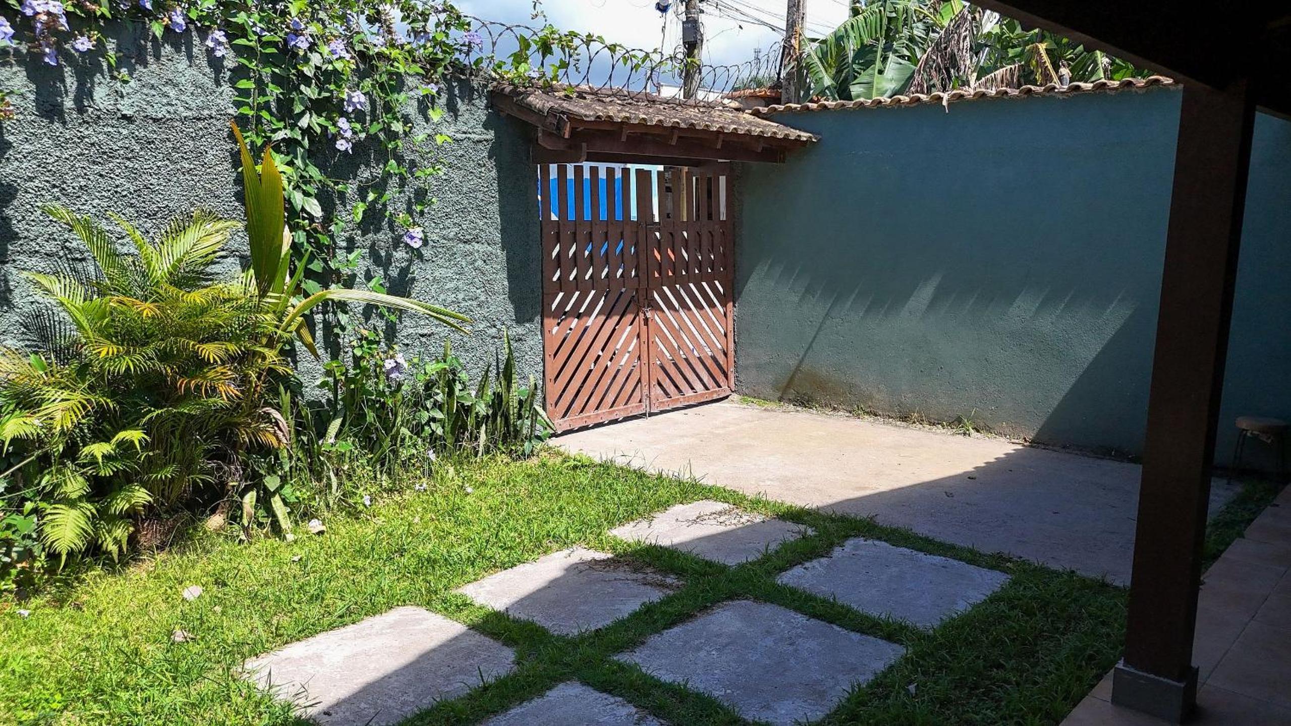 Casa a 200m da Praia com Piscina Privativa e Churrasqueira em Boraceia