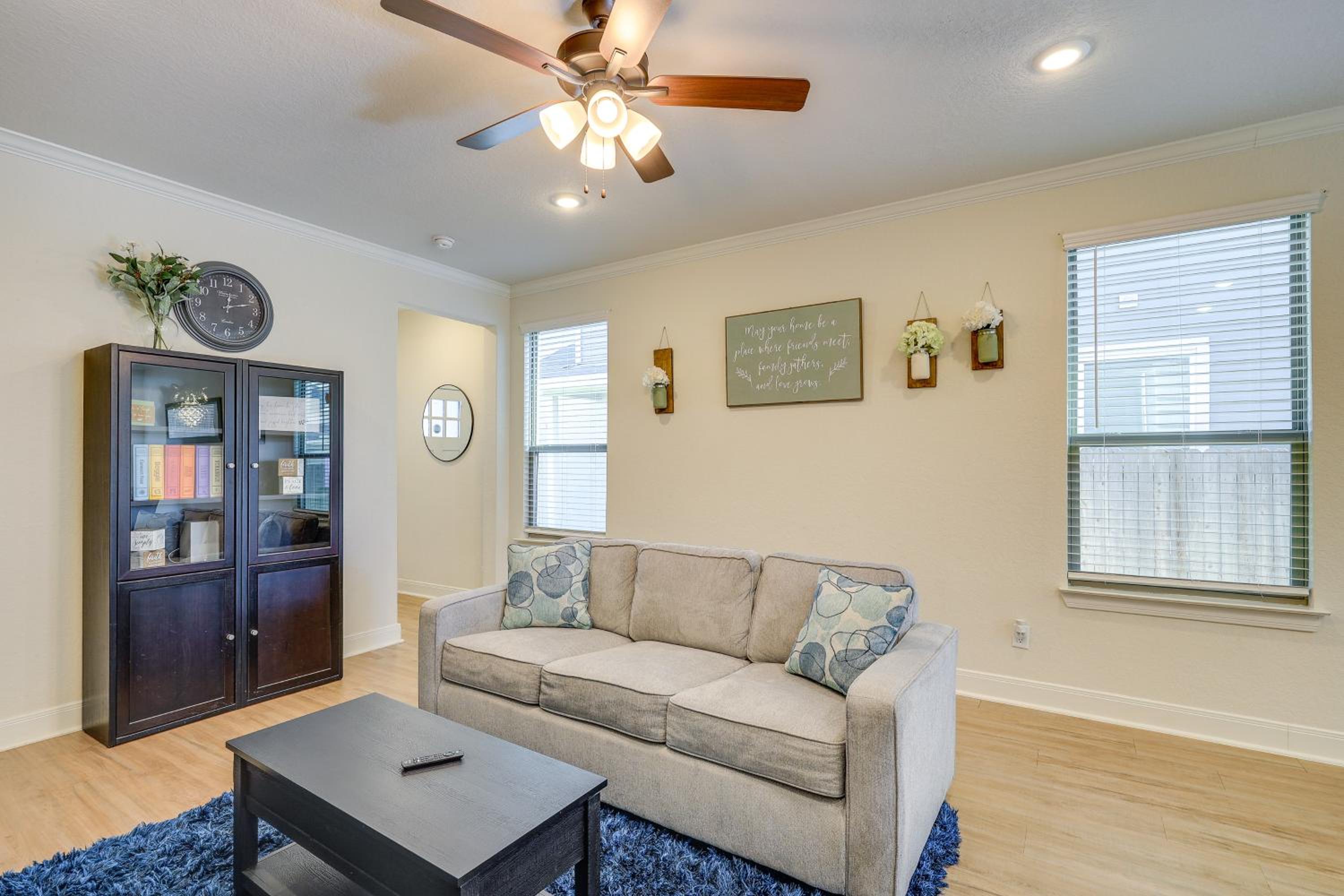 7 Mi to Lackland AFB Family Home with Patio and Yard!