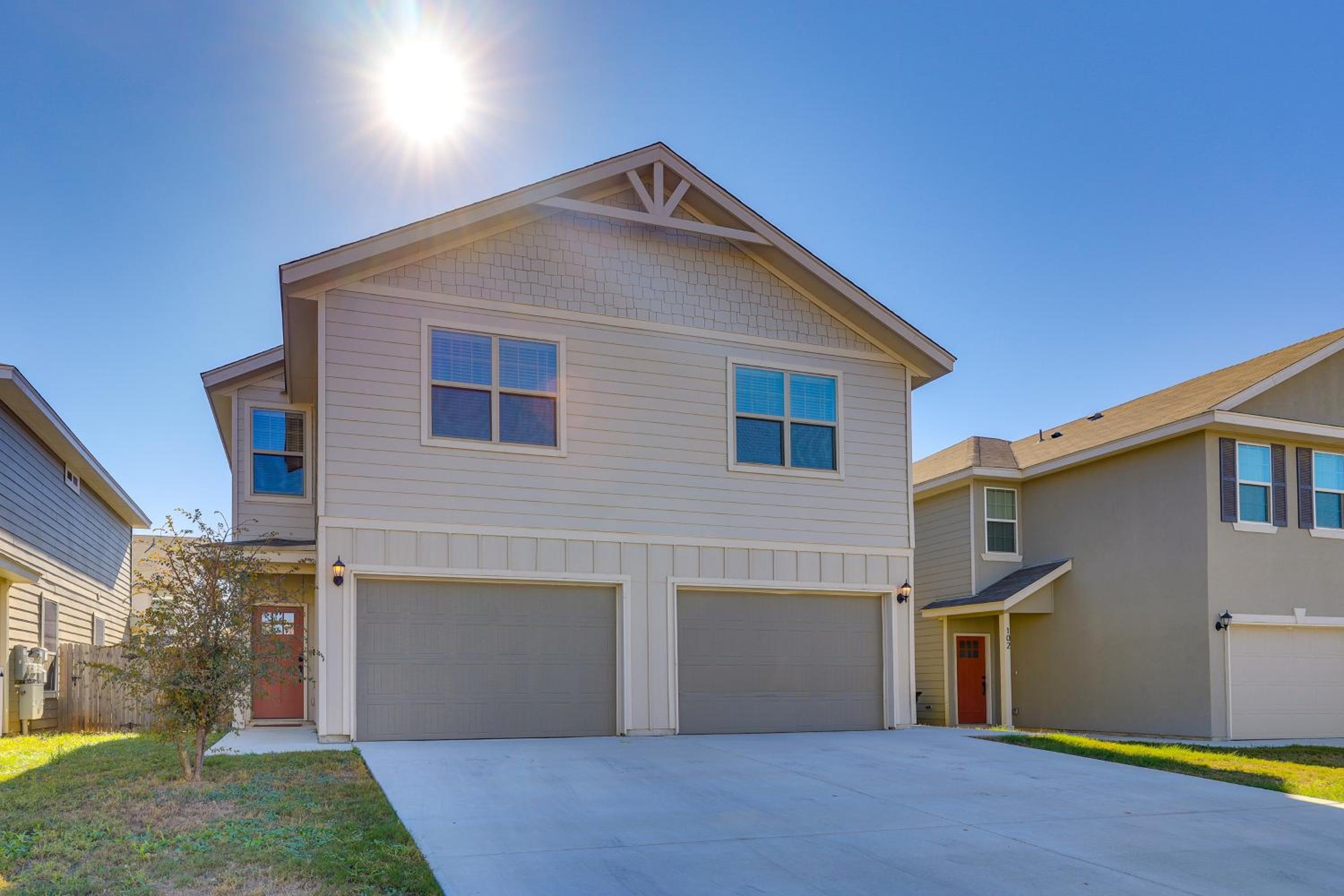 7 Mi to Lackland AFB Family Home with Patio and Yard!