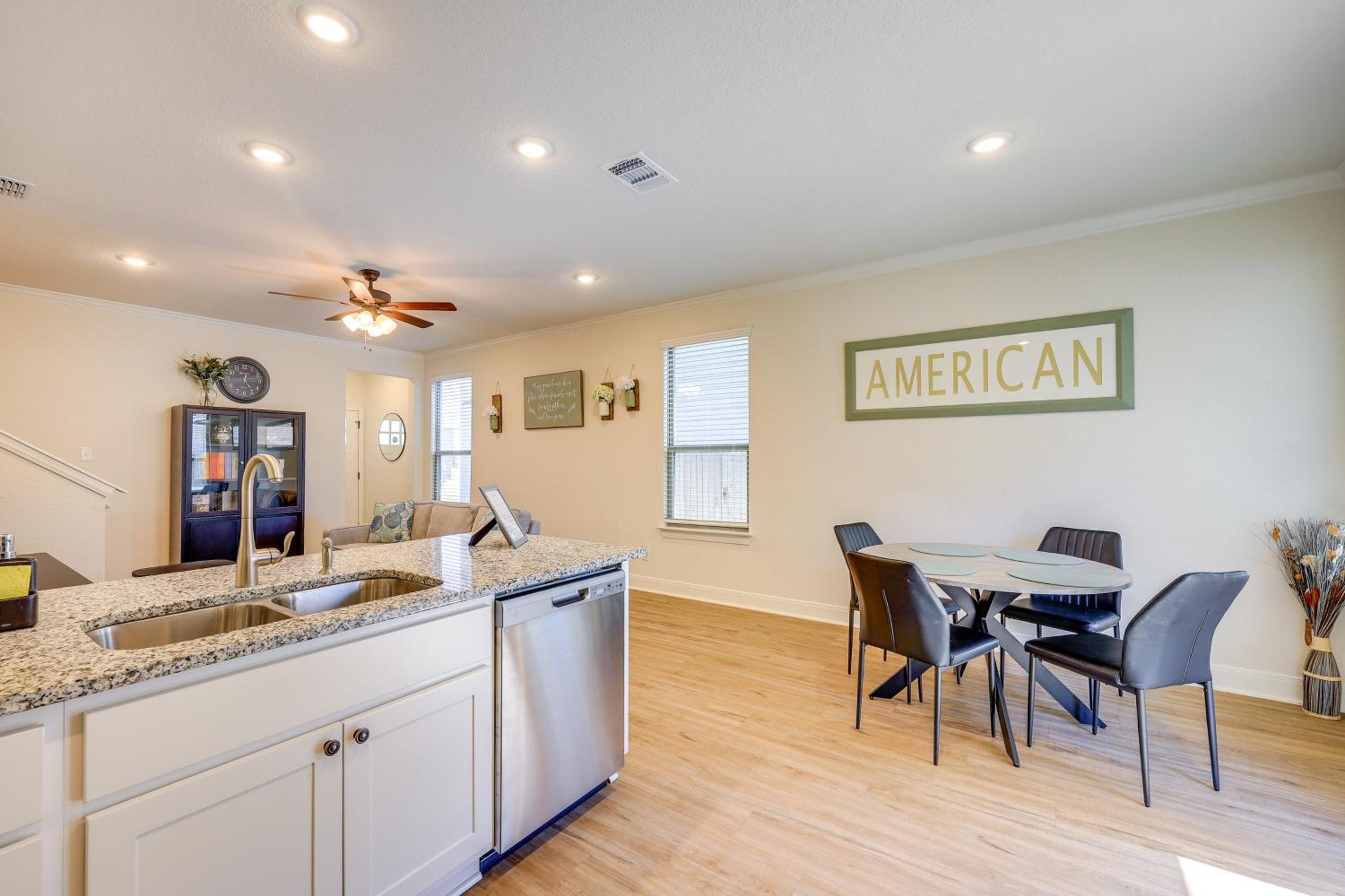 7 Mi to Lackland AFB Family Home with Patio and Yard!