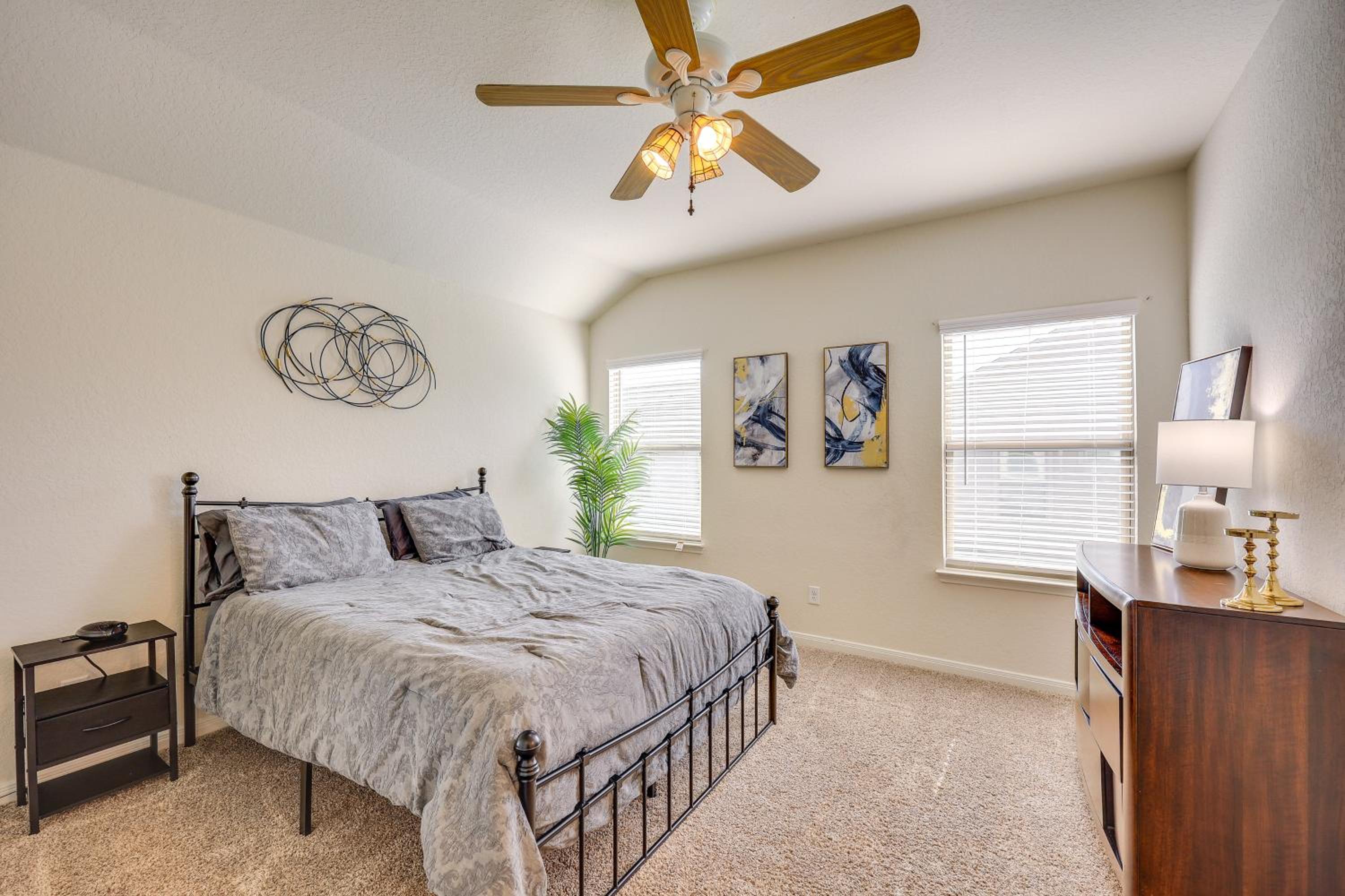 7 Mi to Lackland AFB Family Home with Patio and Yard!