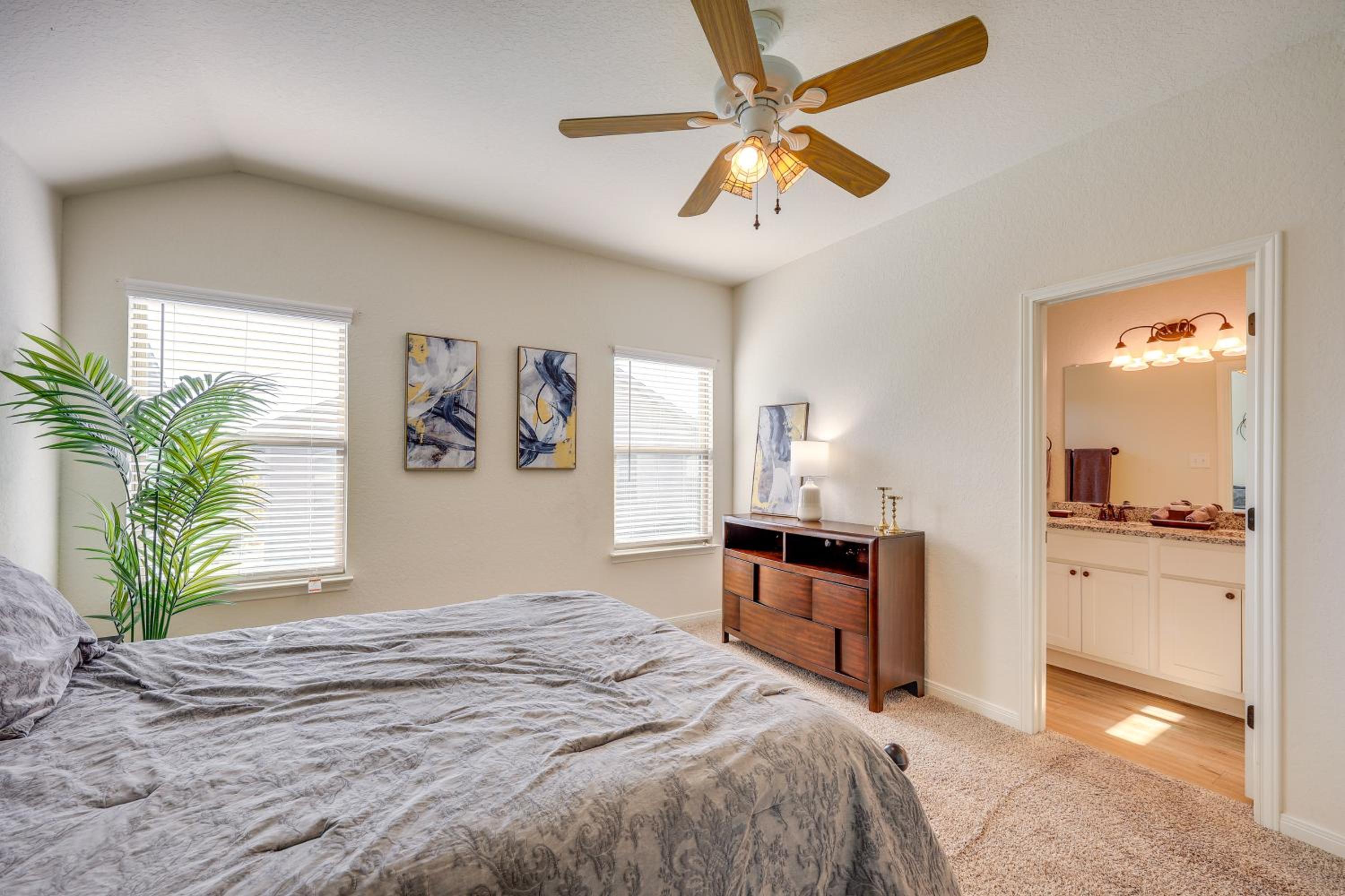 7 Mi to Lackland AFB Family Home with Patio and Yard!