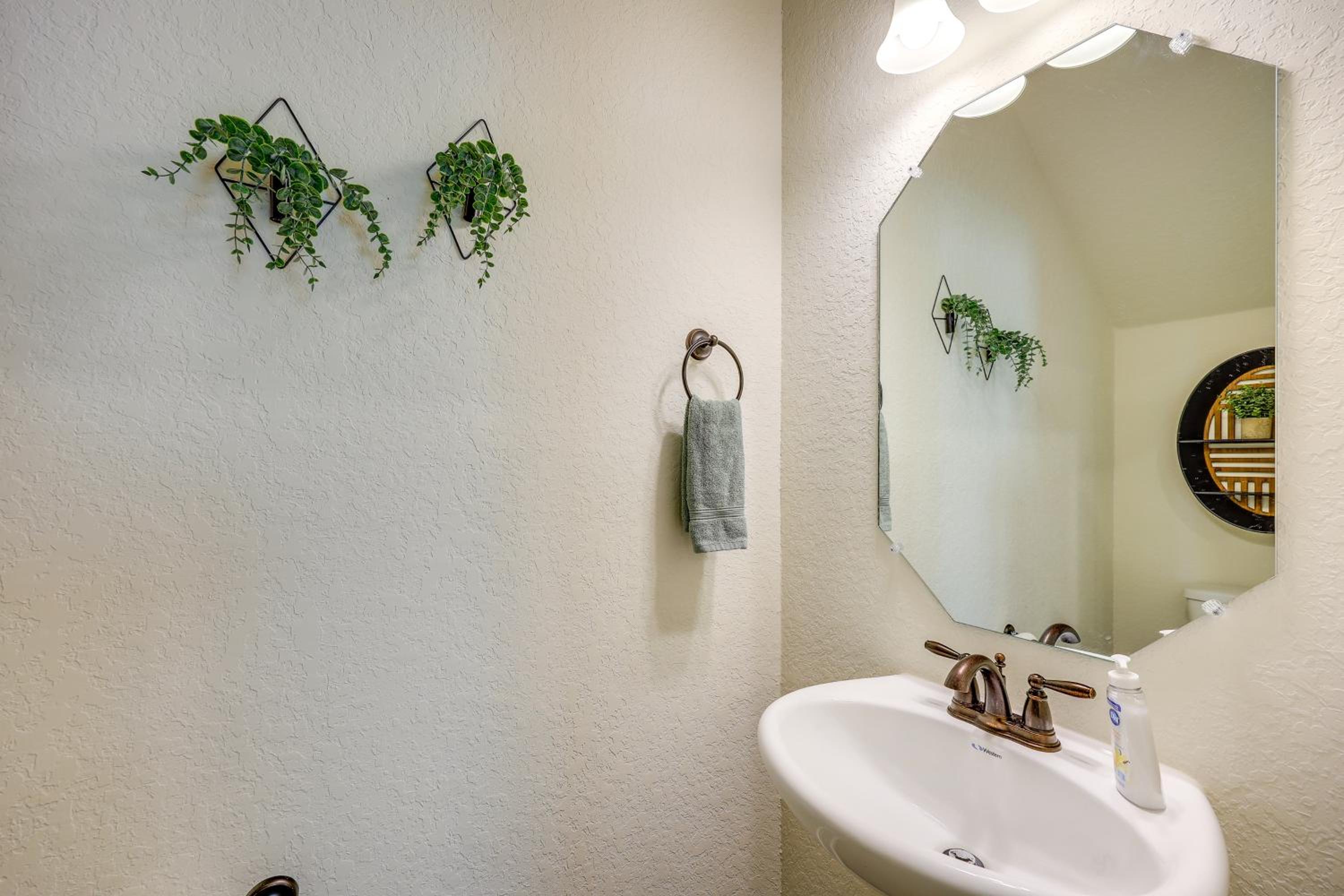 Shop, Dine and Explore San Antonio Family Retreat!