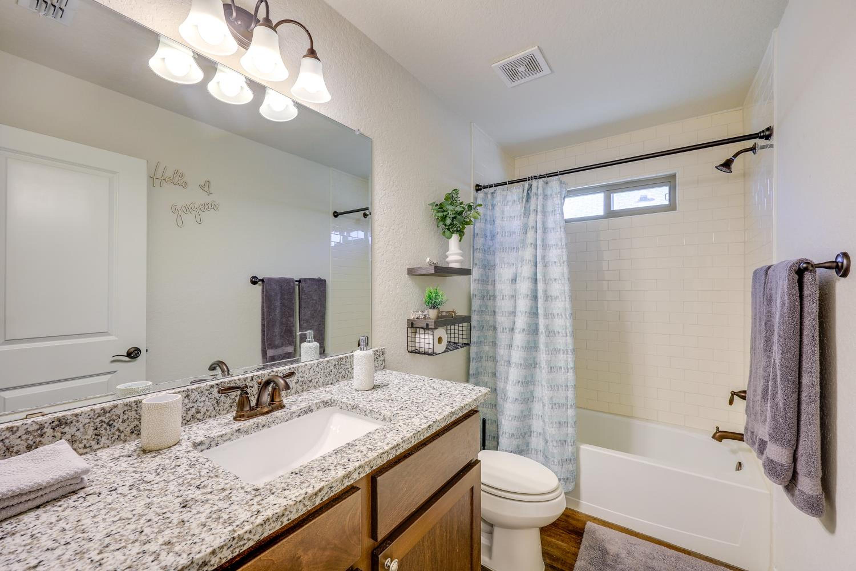Shop, Dine and Explore San Antonio Family Retreat!