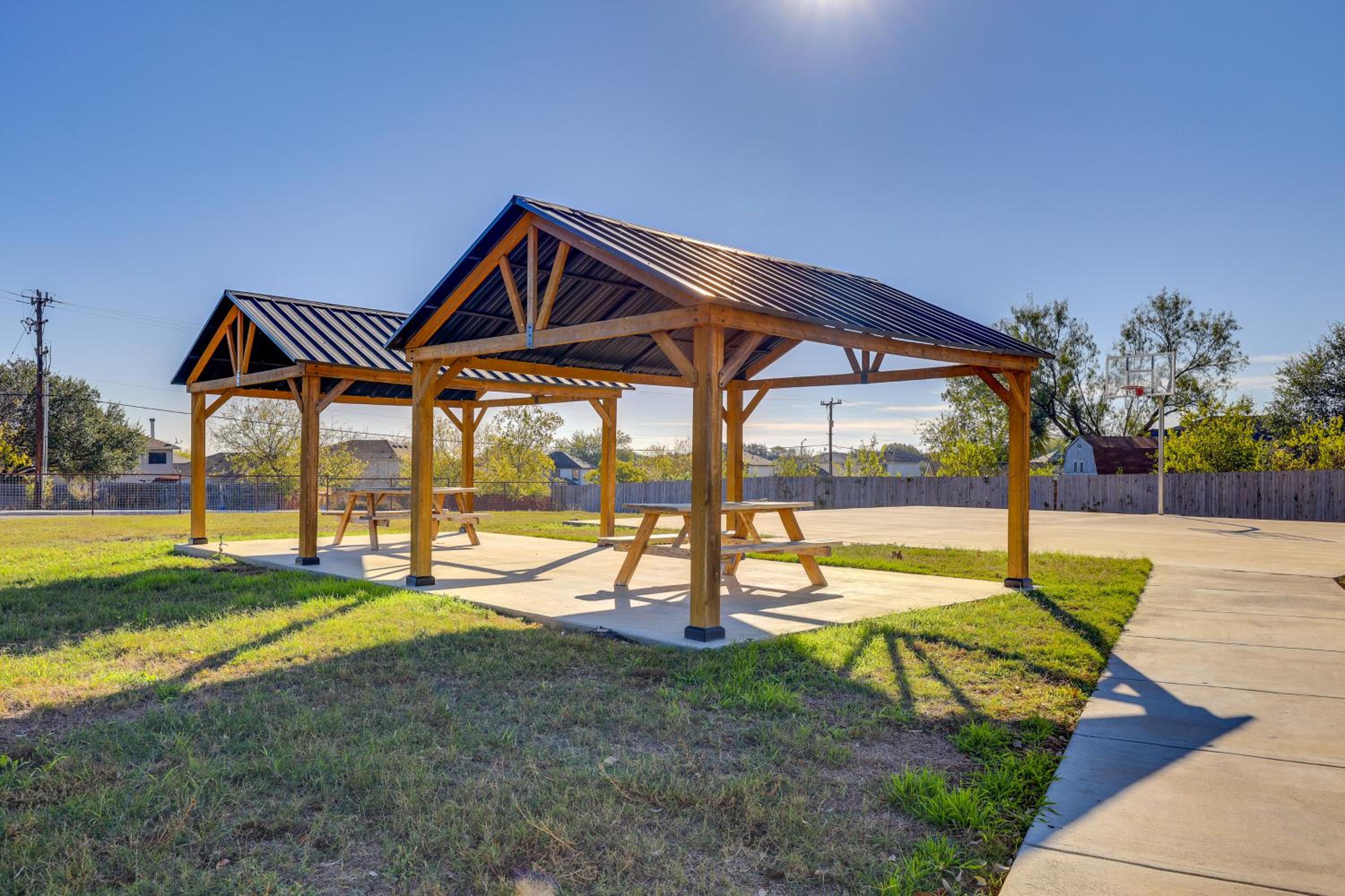 Shop, Dine and Explore San Antonio Family Retreat!