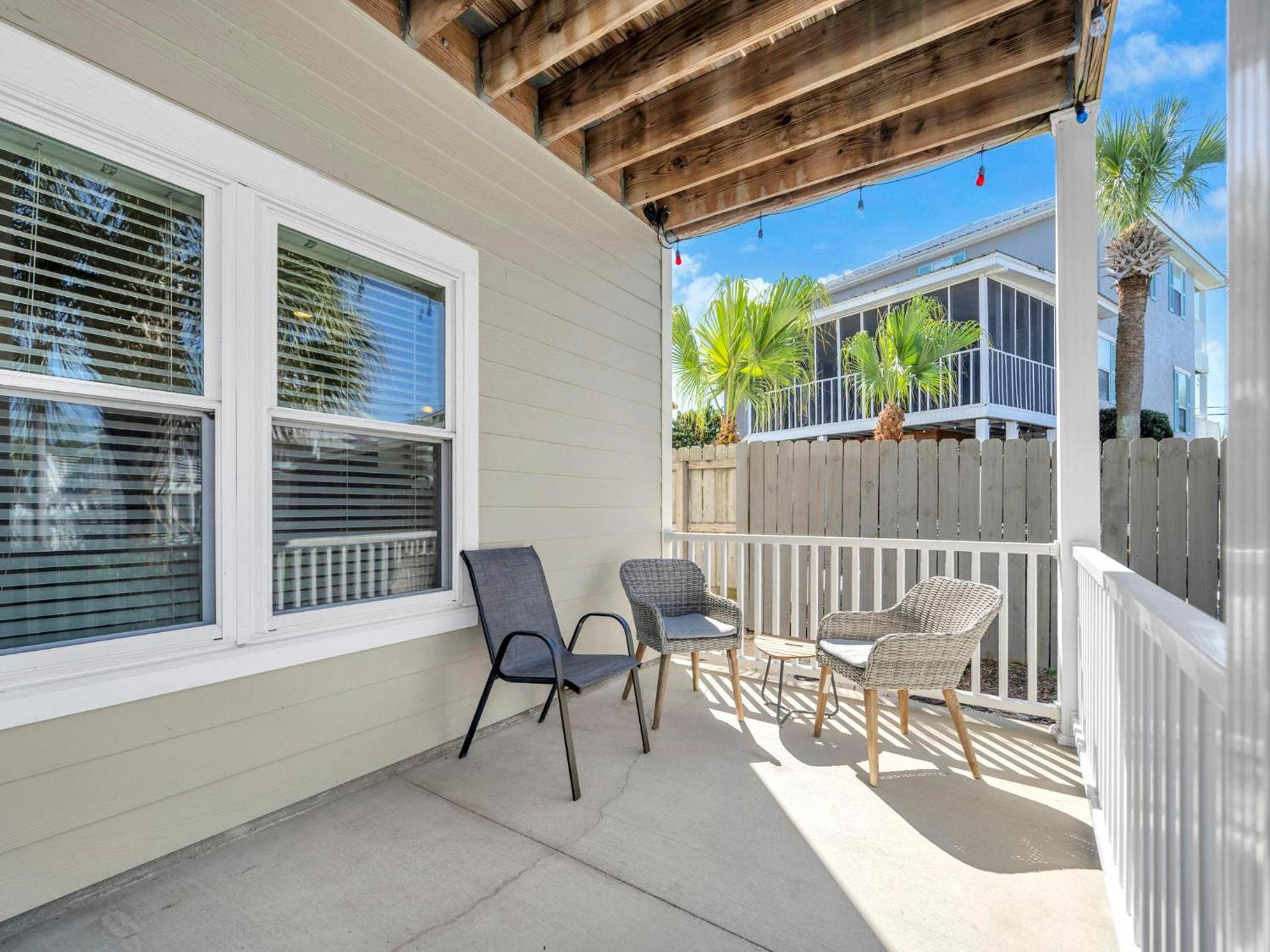 2 Palms B