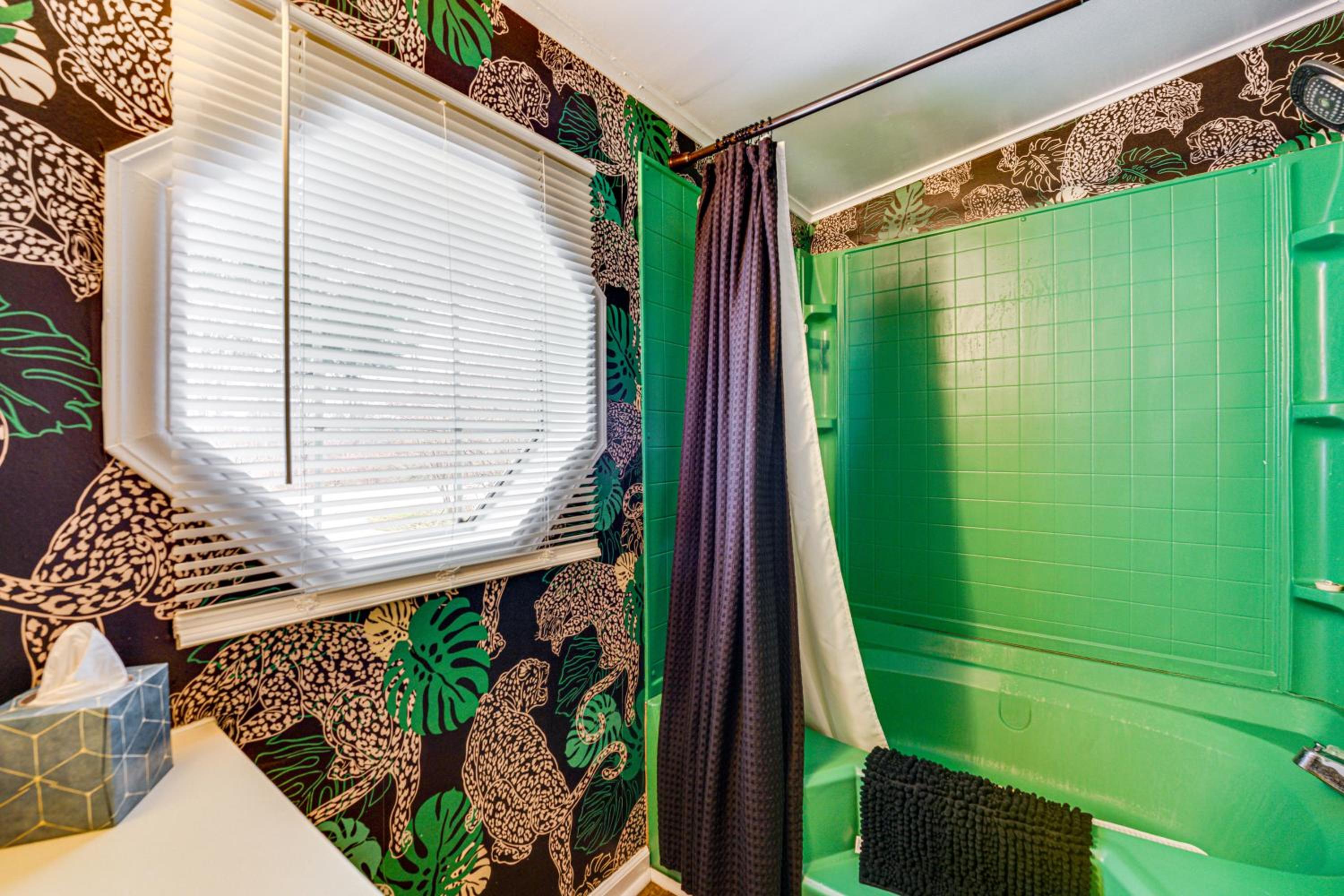 6 Mi to State Harbor! Stylish Port Austin Home