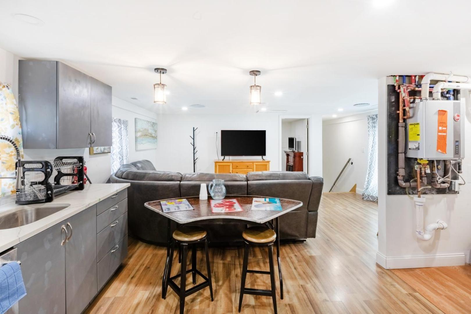 Orange NJ 2BR Duplex | Walk to Train + 2BA