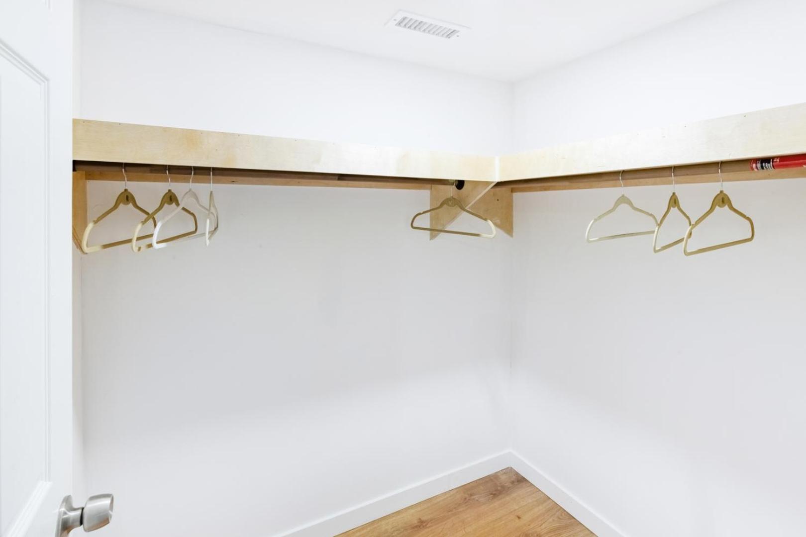Orange NJ 2BR Duplex | Walk to Train + 2BA