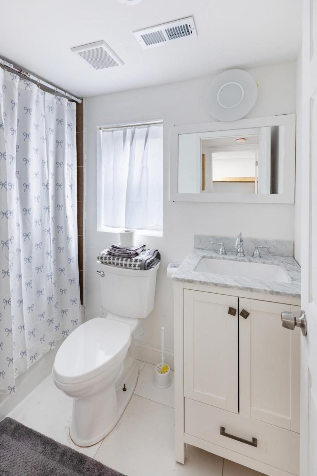 Orange NJ 2BR Duplex | Walk to Train + 2BA