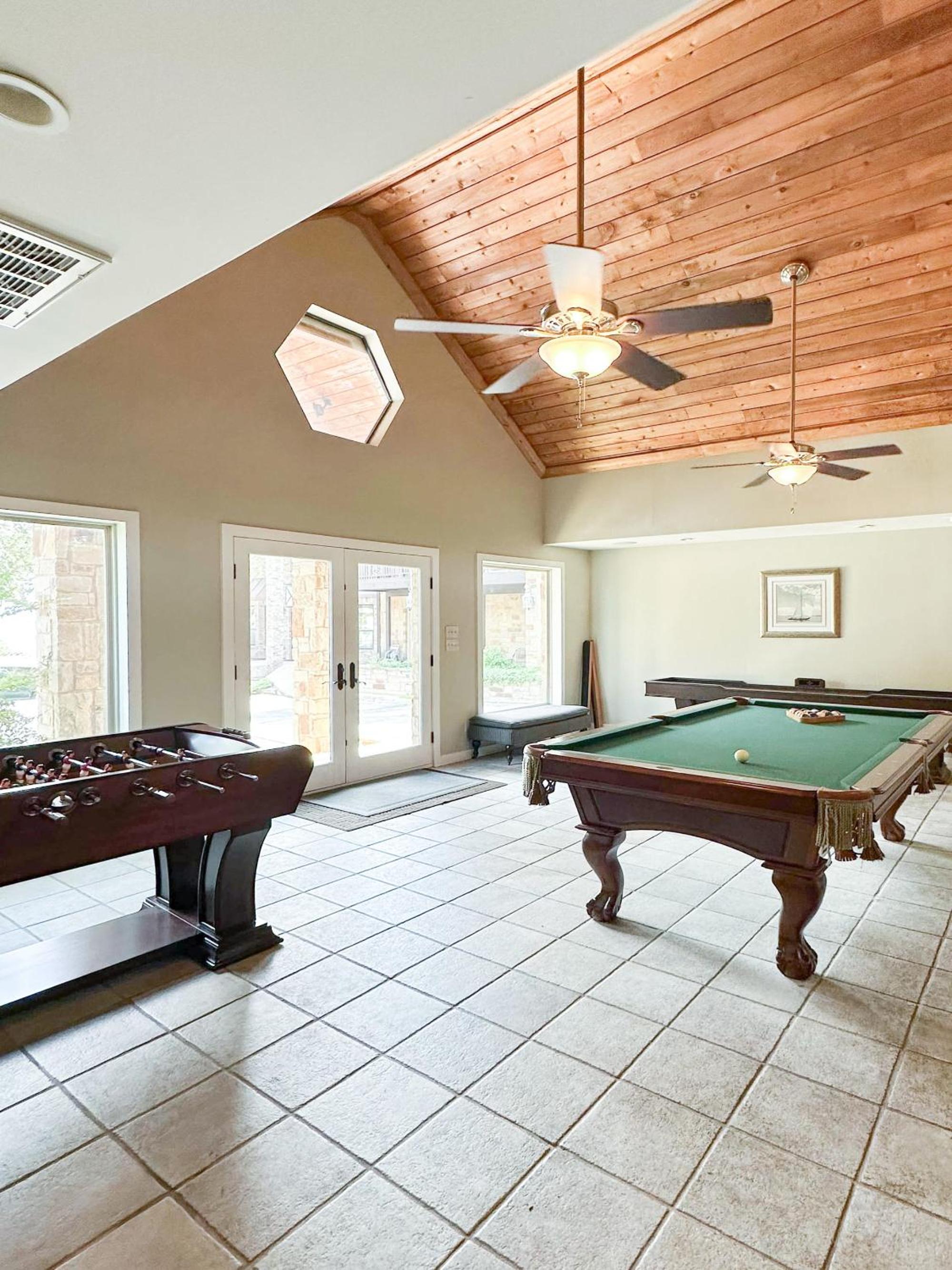 Luxurious Lakefront Estate: Spectacular Views, Expansive Grounds and Private Jetty