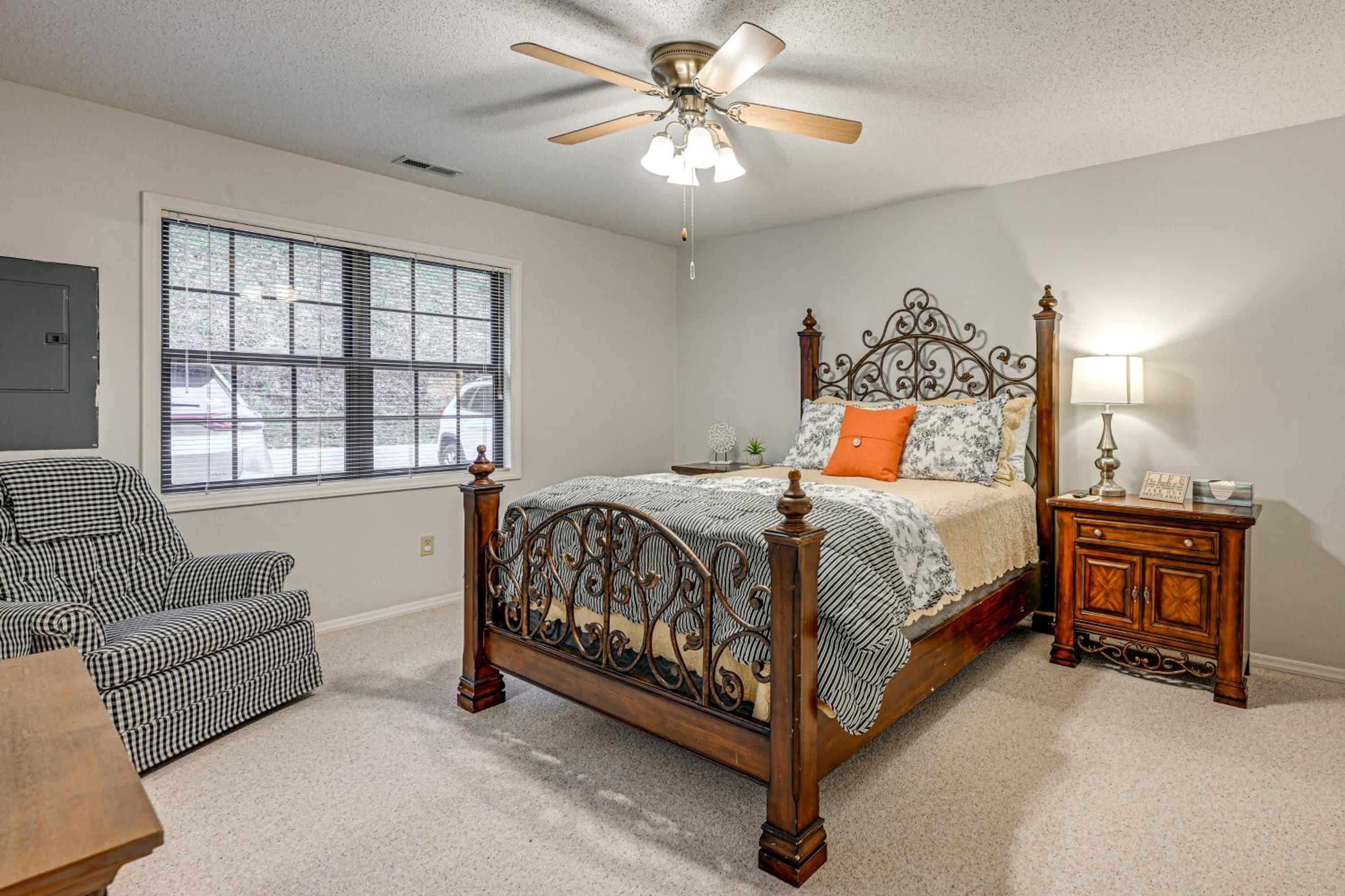 Golf Course and Mtn Views Franklin Family Condo