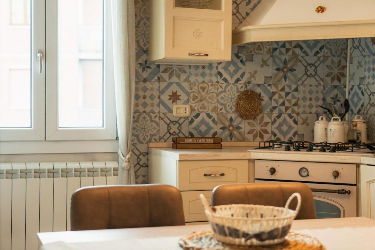 Emilia Suite Home