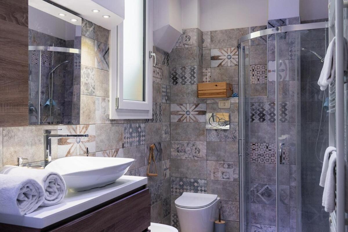 Emilia Suite Home