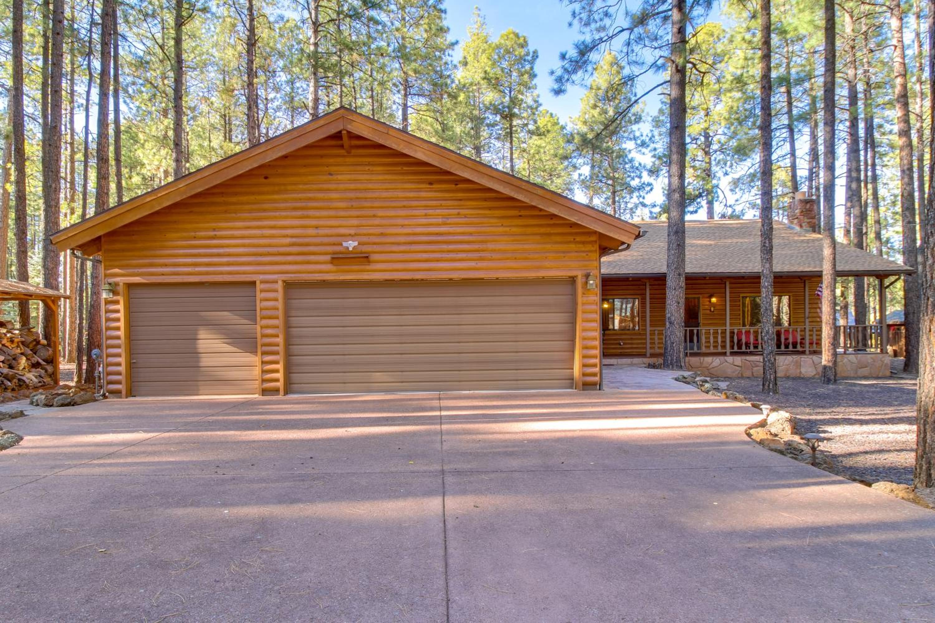 Bears Den 2 Mi to Pinetop CC Ski, Sled, Hike!
