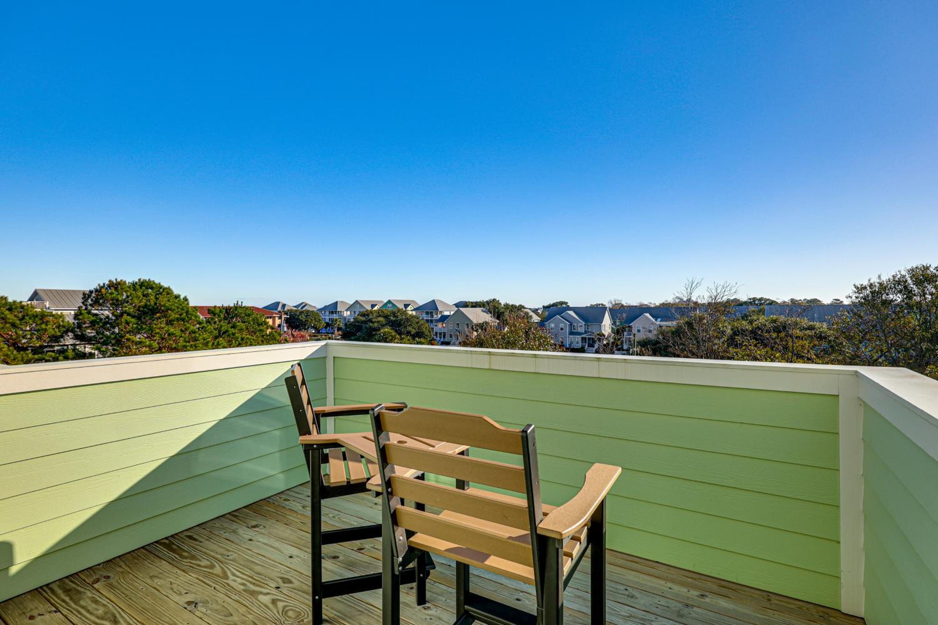Walk to Water and Greenway! Luxe Carolina Beach Home