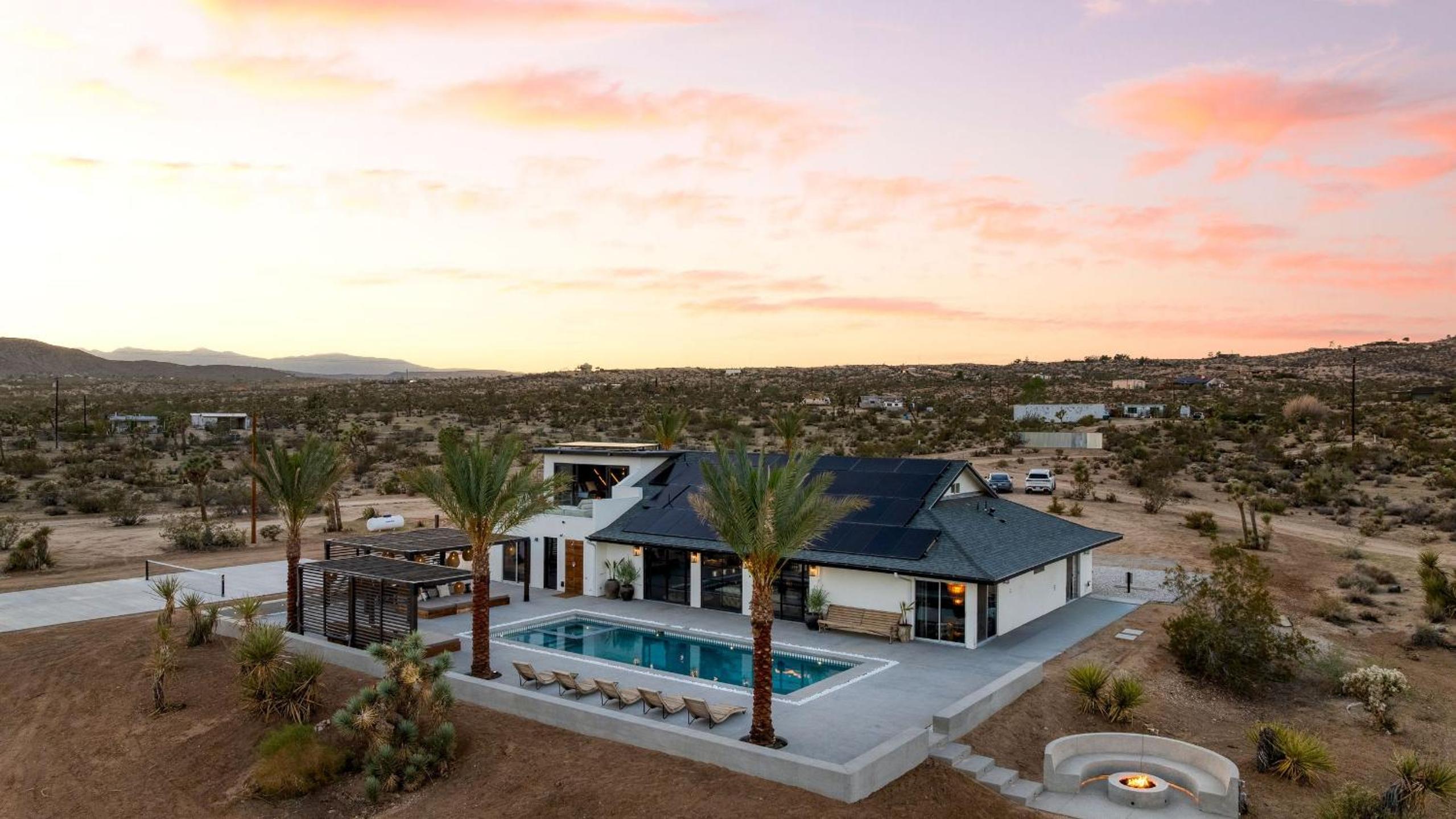 Iconic 6BR Desert Retreat w Pool Pickleball Fire Pit Joshua Tree Mansion by AvantStay