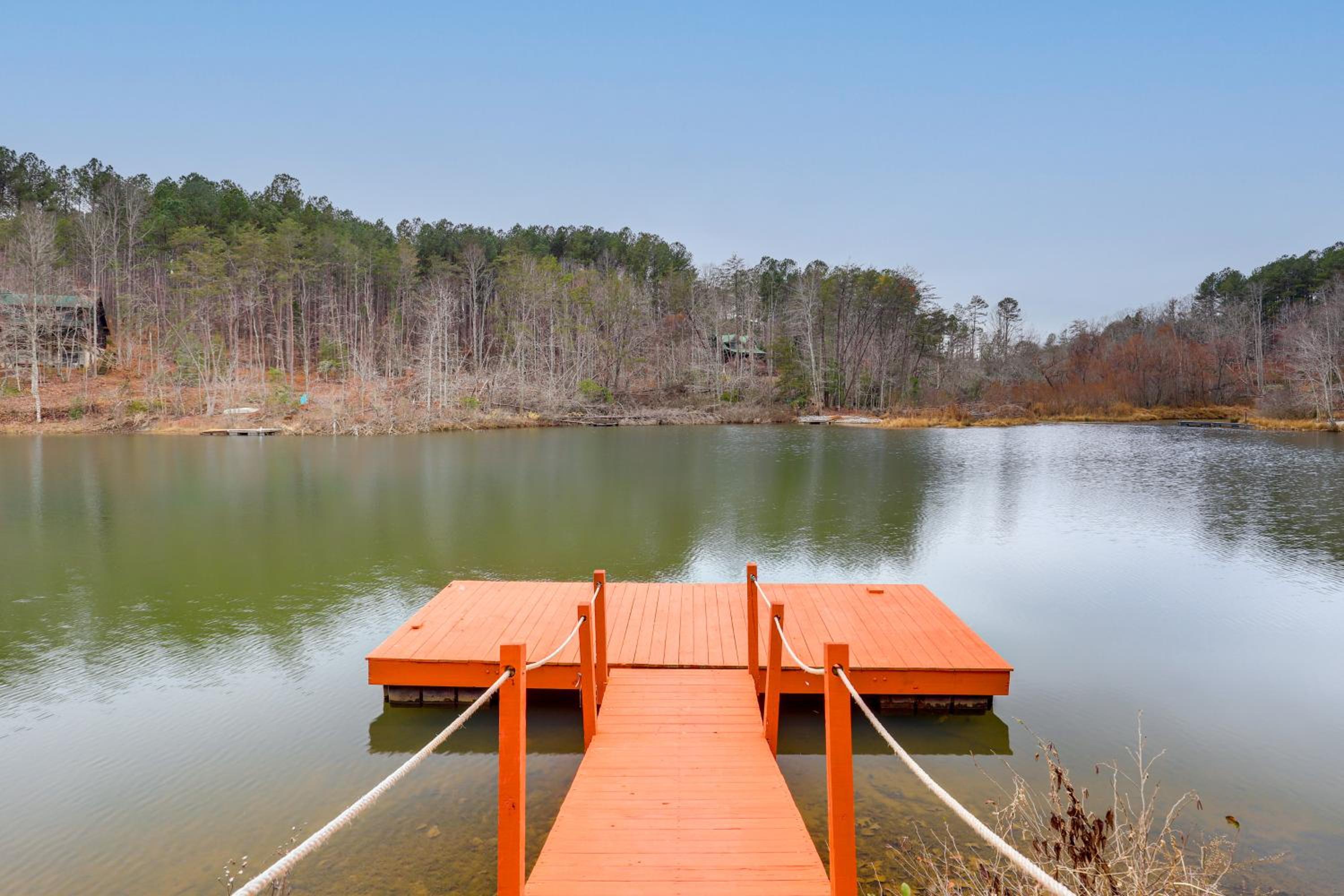 Views and Lake Access Secluded Cabin Escape in Nebo