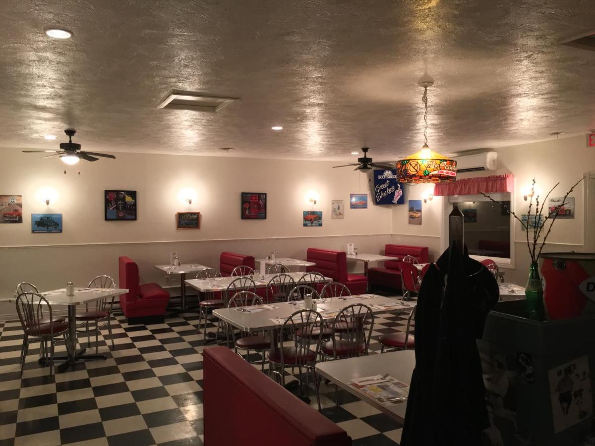 restaurant