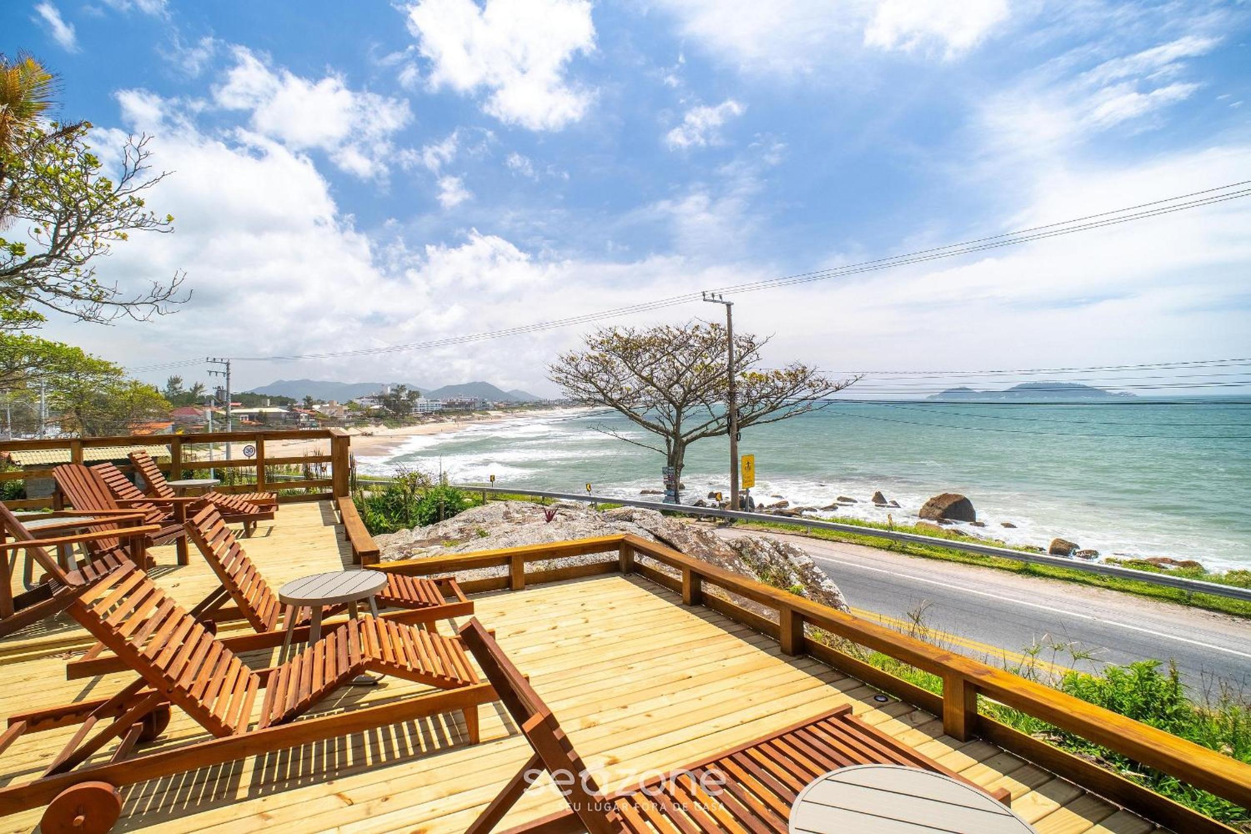 Beachfront condominium in Morro das Pedras - FTSs