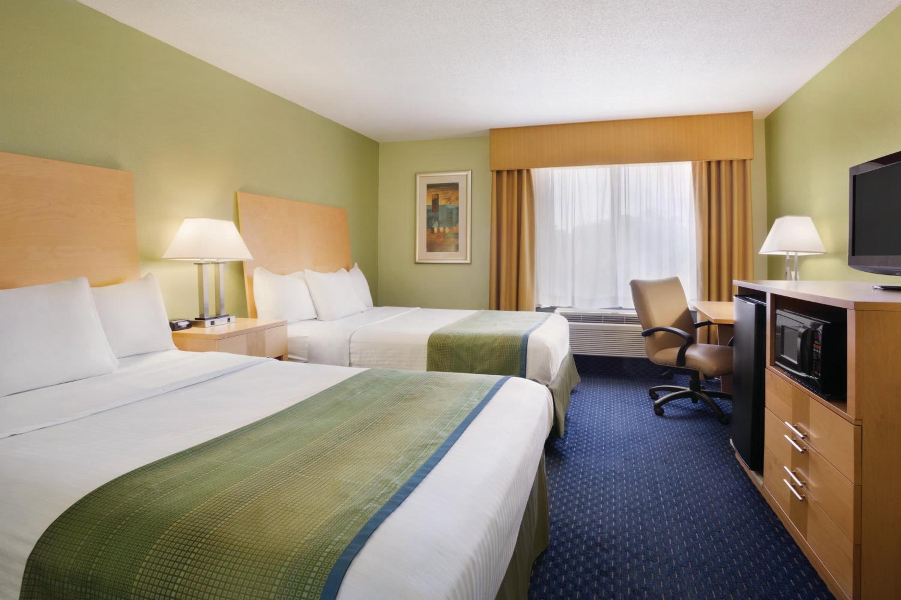 Albany Vacations - Park Inn by Radisson Albany - Property Image 8