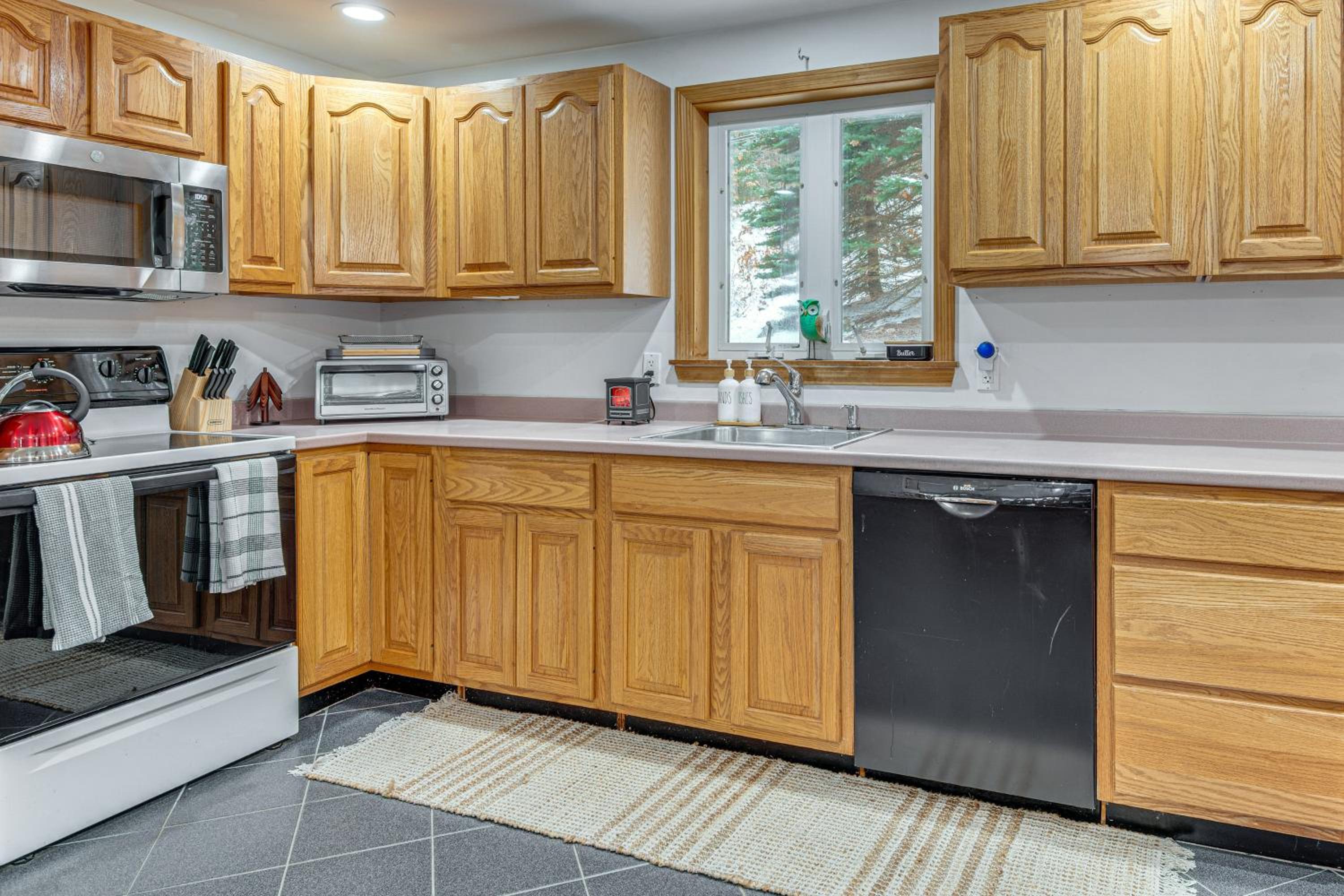 Family Retreat Near Winter Trails in Wakefield!
