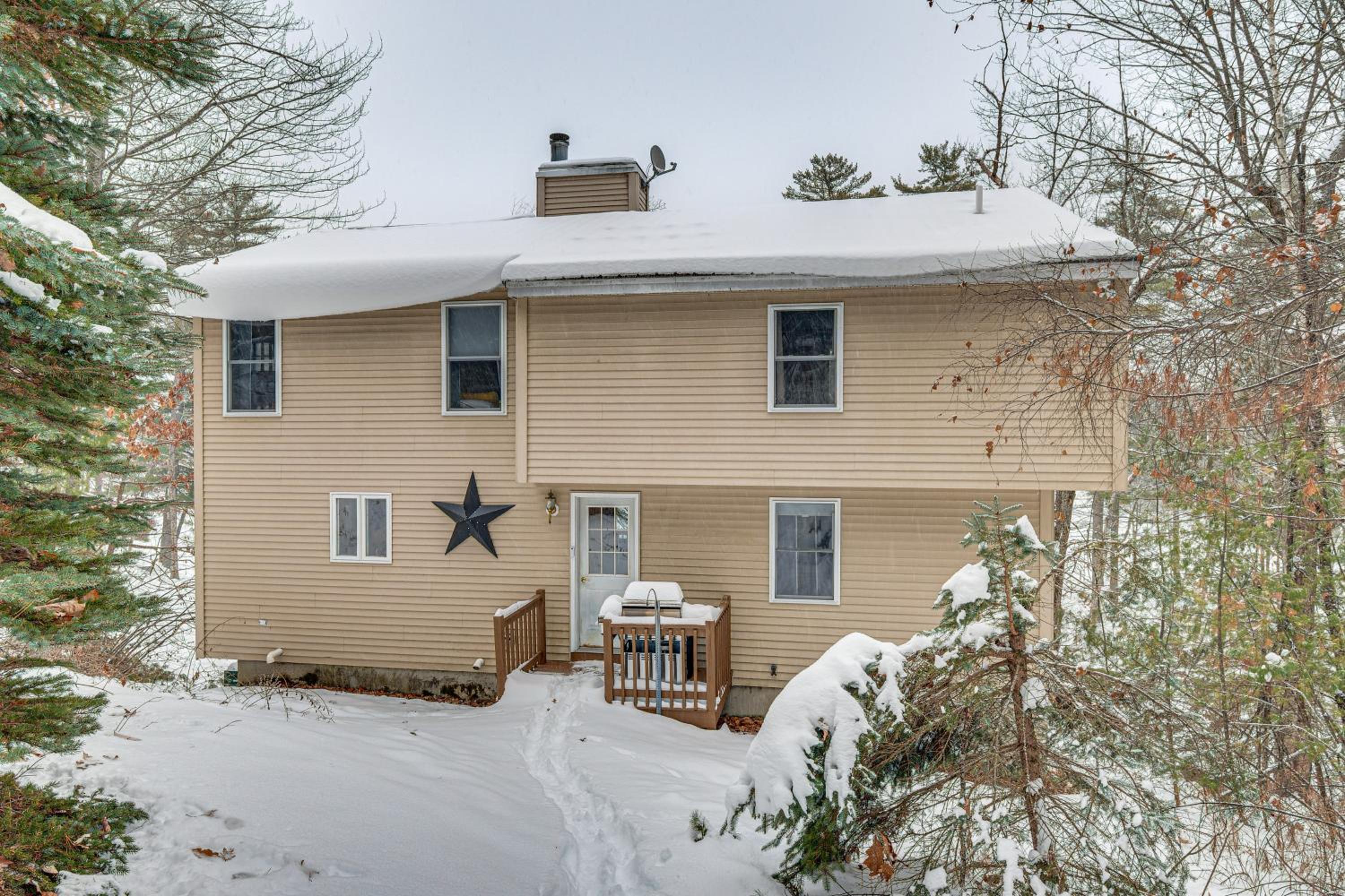 Family Retreat Near Winter Trails in Wakefield!