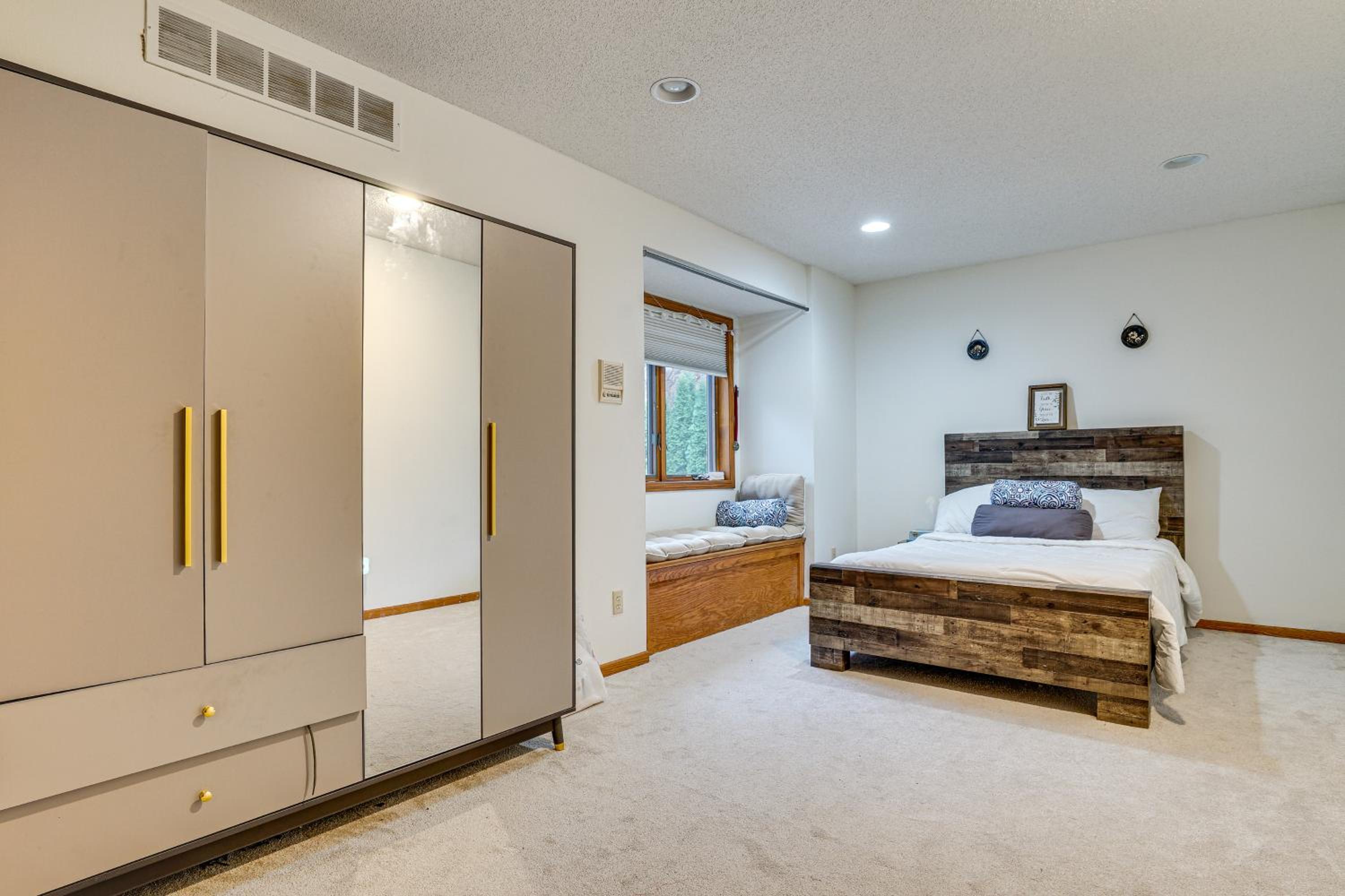 Rare Gem on a Ravine, Family Home in North Mankato