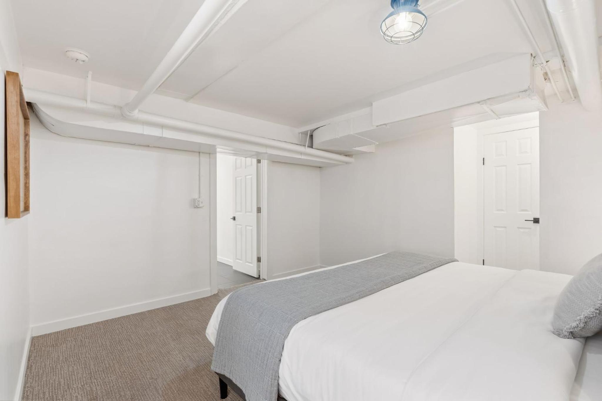 Mathews House with 4 King Beds Near CSU and Old Town