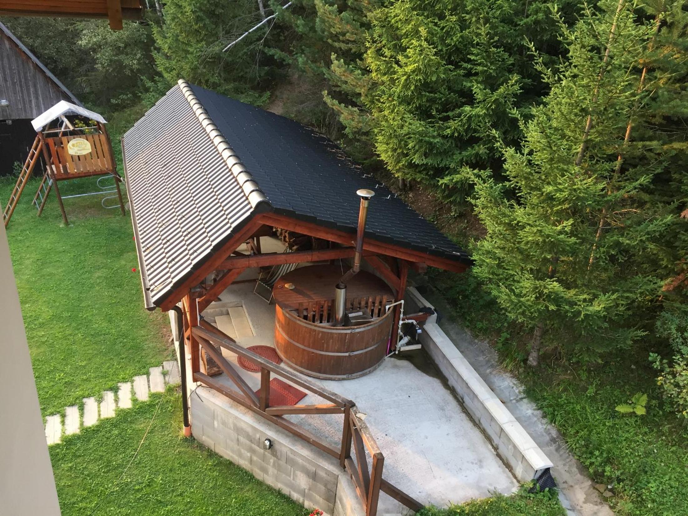 Hotel Apartments Huty