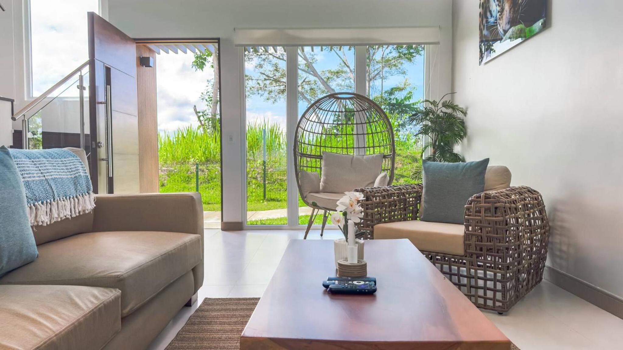 New 4BDR Ocean Mountain View Villa - Mar a Mar