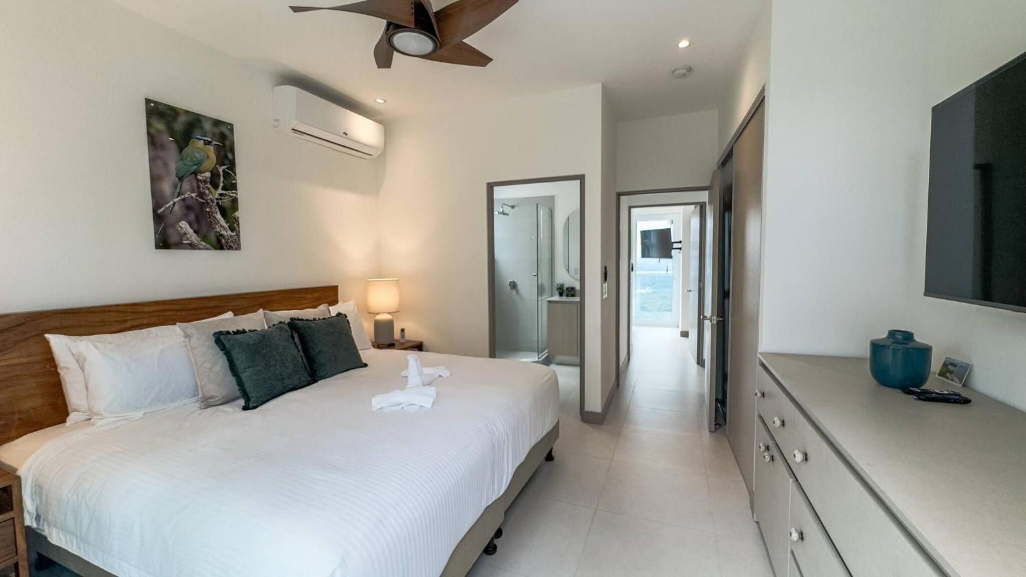New 4BDR Ocean Mountain View Villa - Mar a Mar