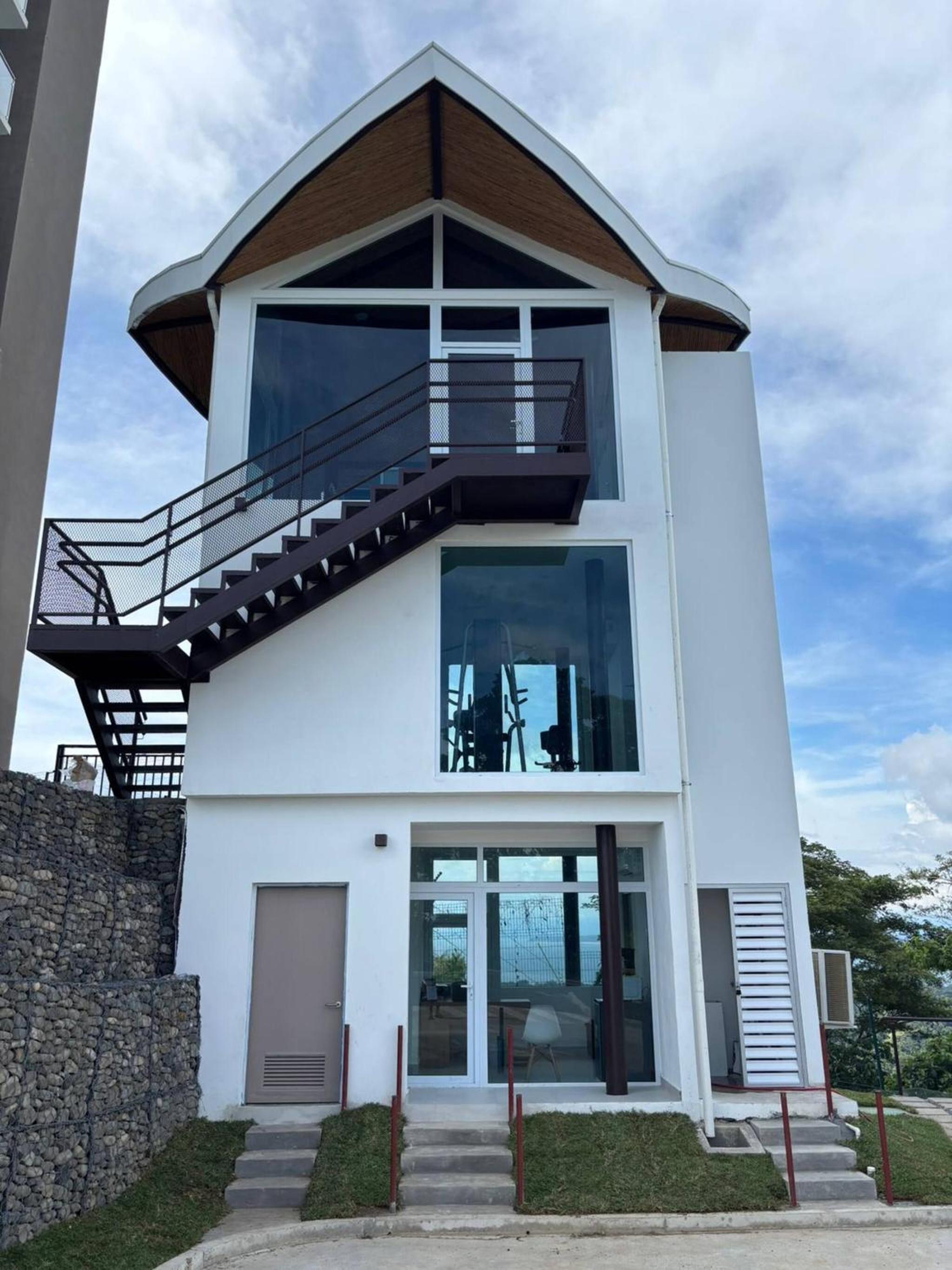 New 4BDR Ocean Mountain View Villa - Mar a Mar