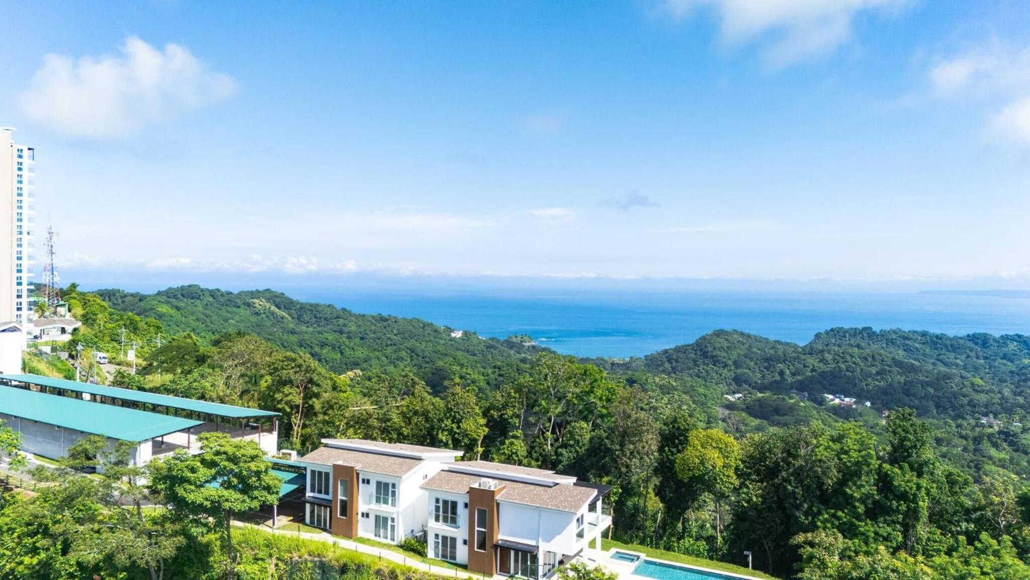 New 4BDR Ocean Mountain View Villa - Mar a Mar