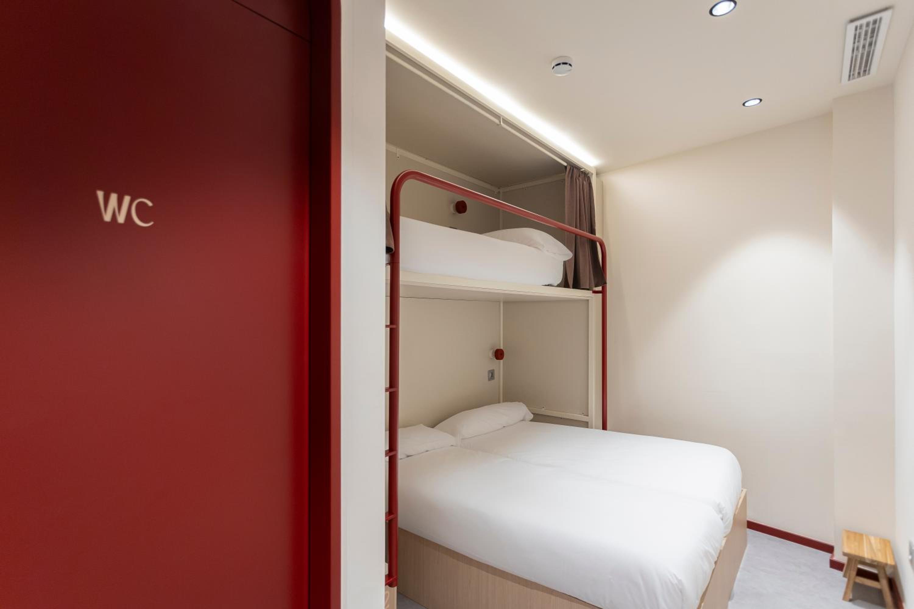 Camila Hostel Valencia