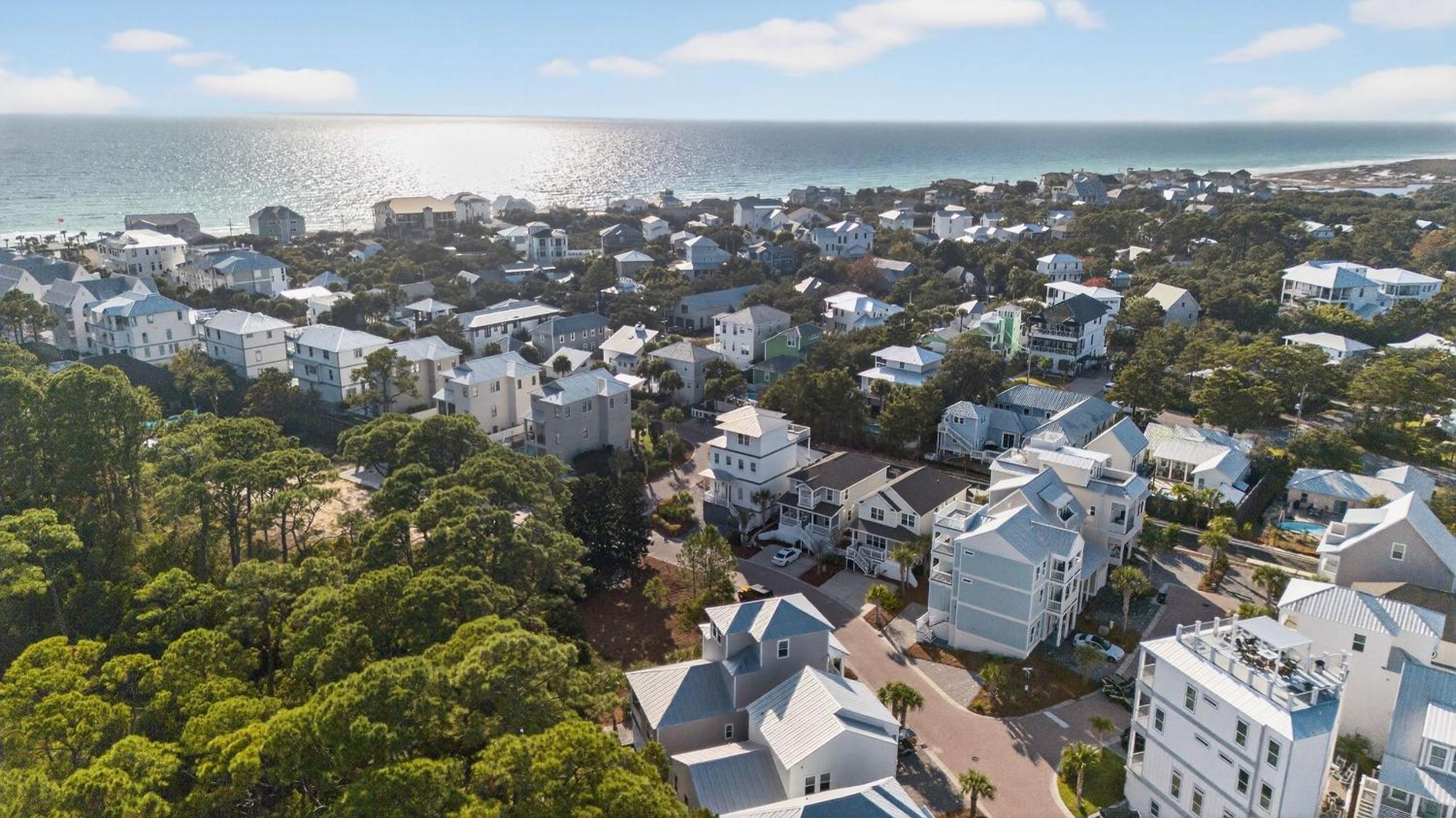 5min Walk to Dune Allen Beach Access Deck w Swing Charming 30A by AvantStay