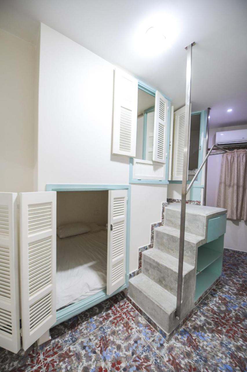 Lebanon Hostel