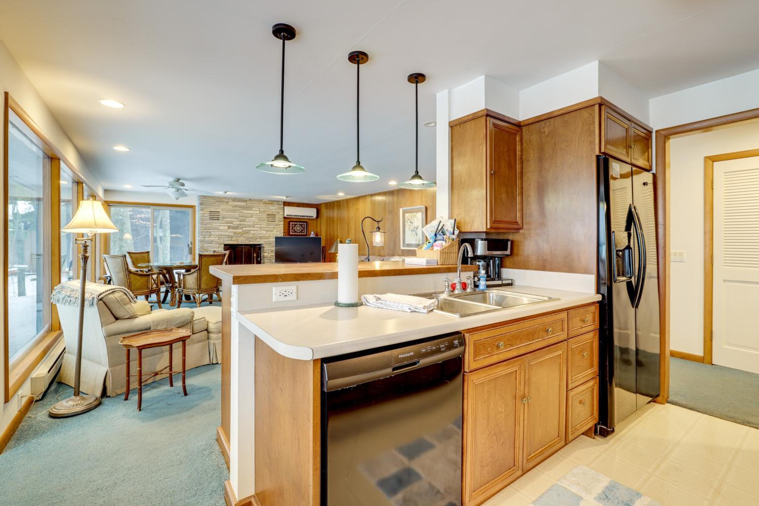 about 4,000 Sq Ft Cabin on Glen Lake Deck and Views!