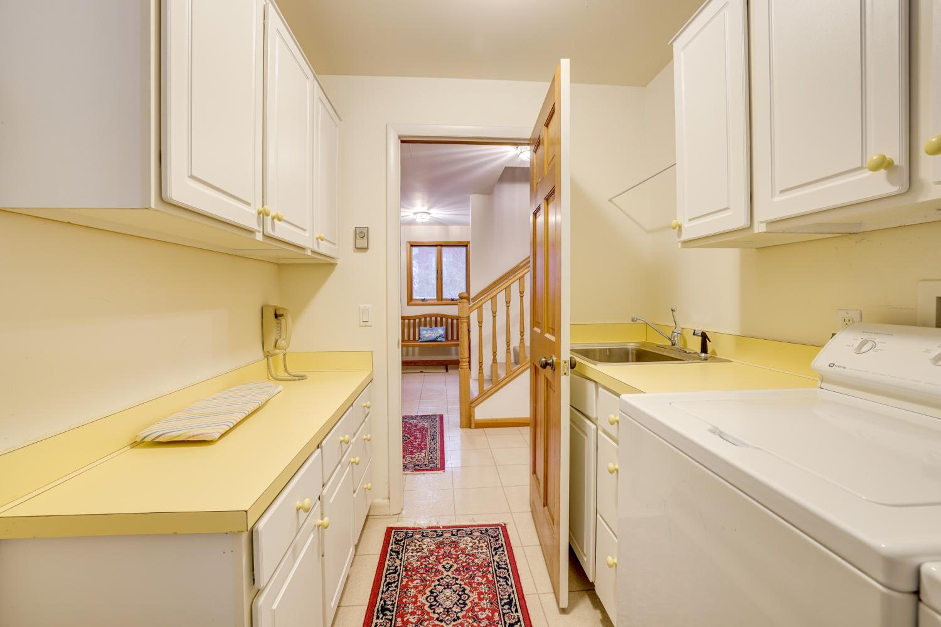 about 4,000 Sq Ft Cabin on Glen Lake Deck and Views!