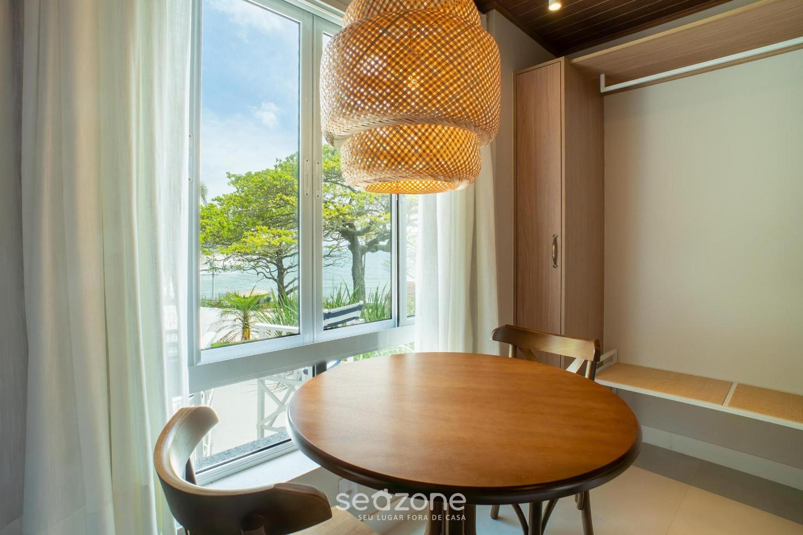 Beachfront condominium in Morro das Pedras - FTSs