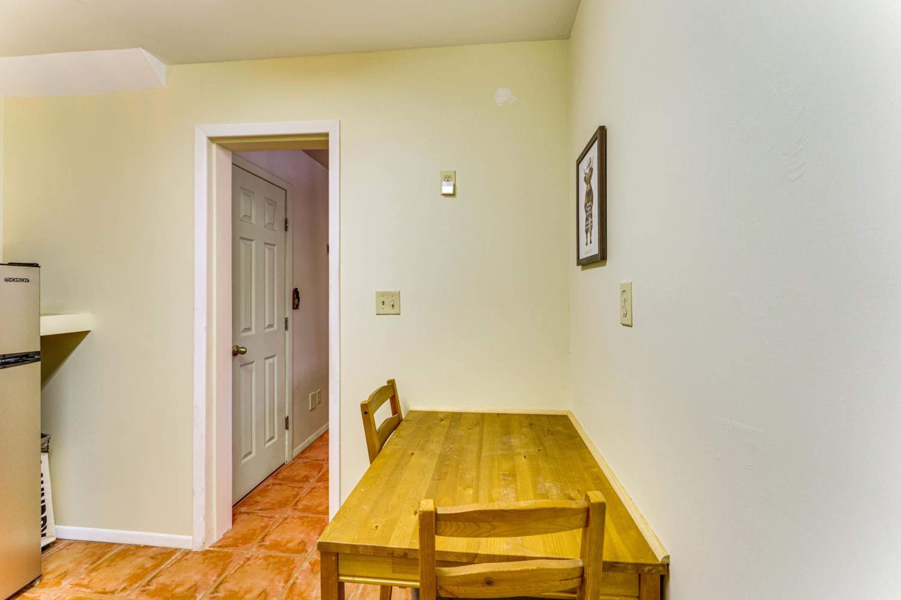 3 Mi to Angel Fire Resort! Quaint Apt on 2 Acres