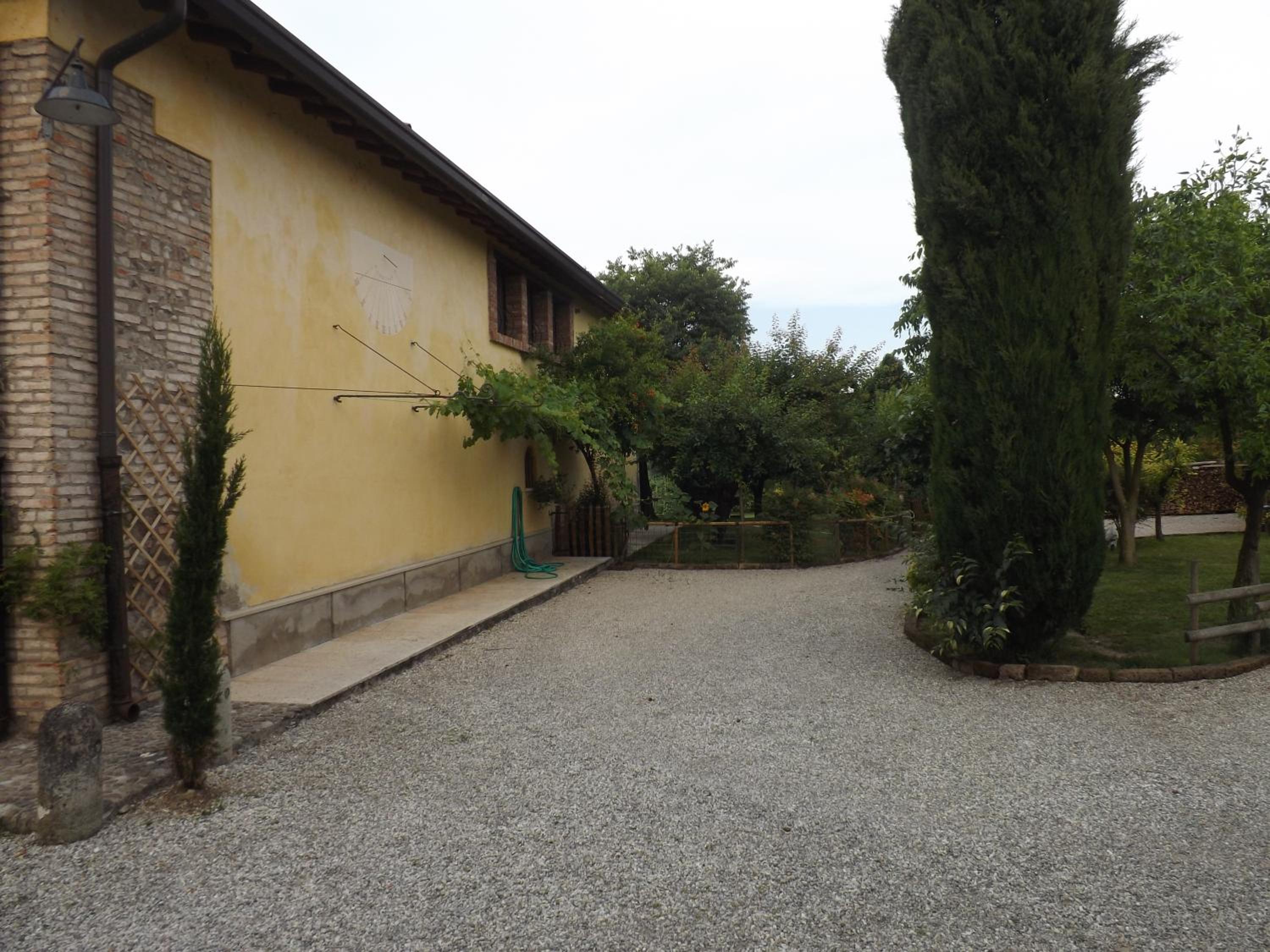 B&B Ai Tre Confini view 4