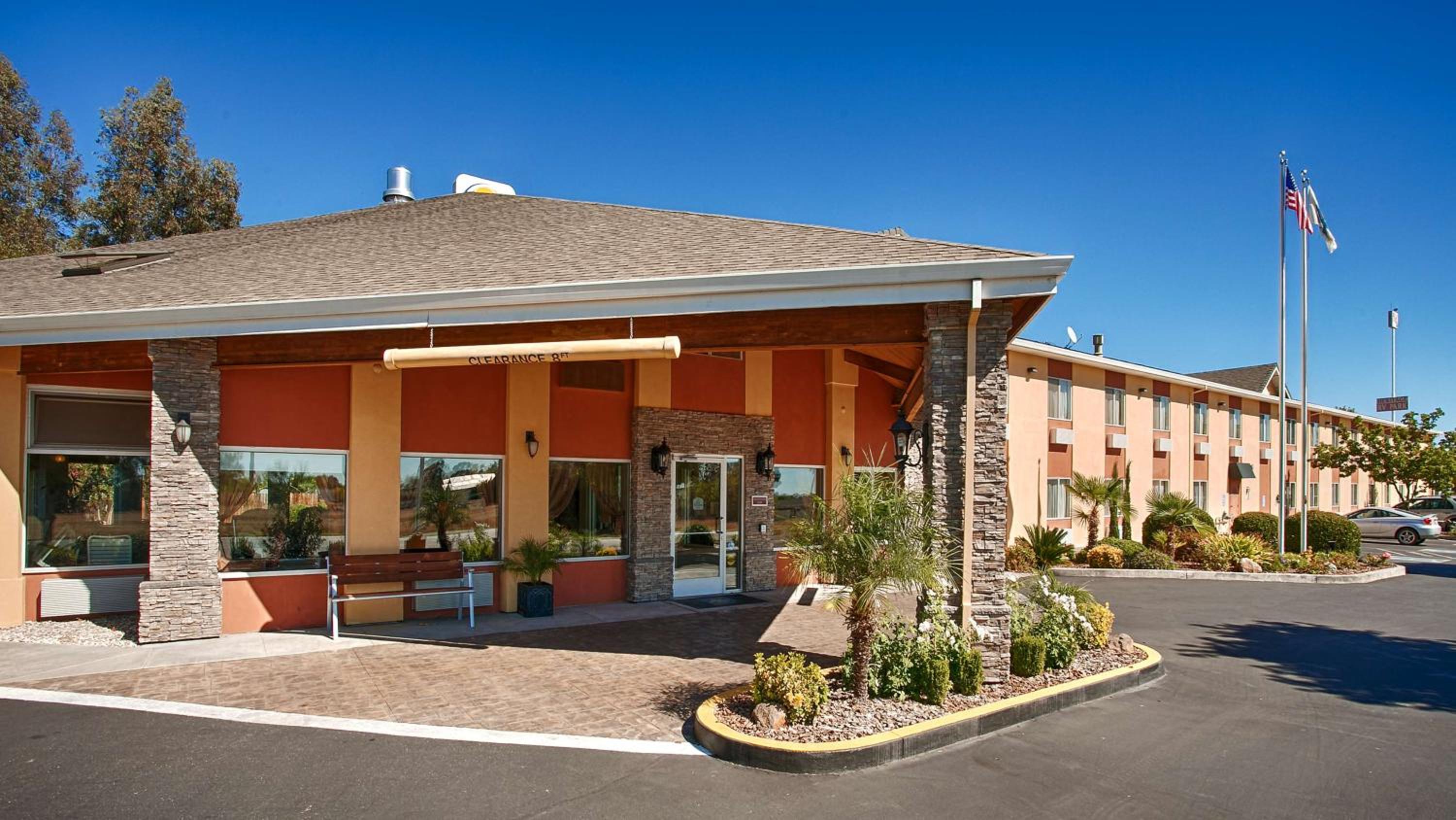 Best Western Plus Corning Inn - Property Image 4